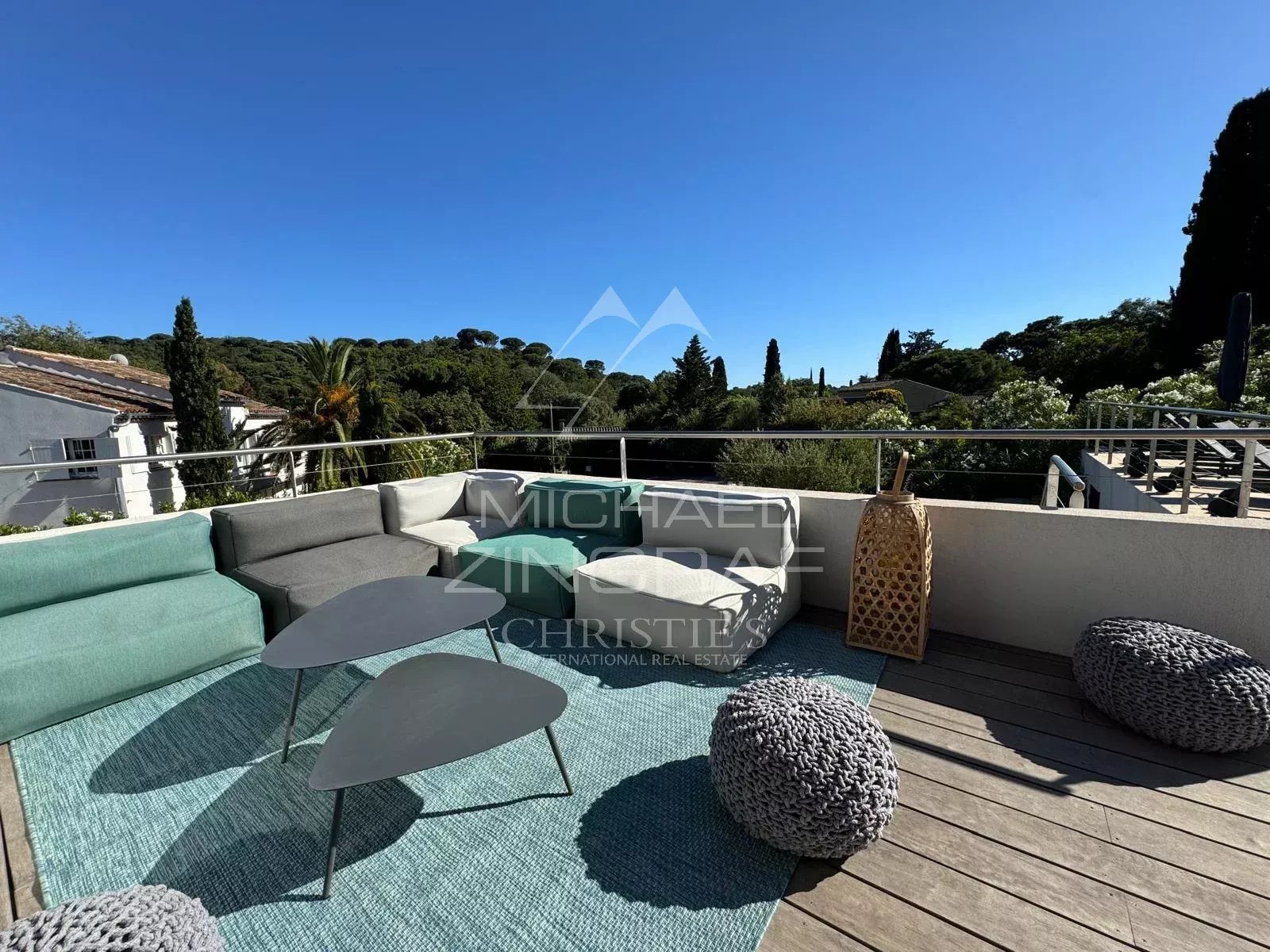 5 Bedroom Villa/Townhouse's Image 8