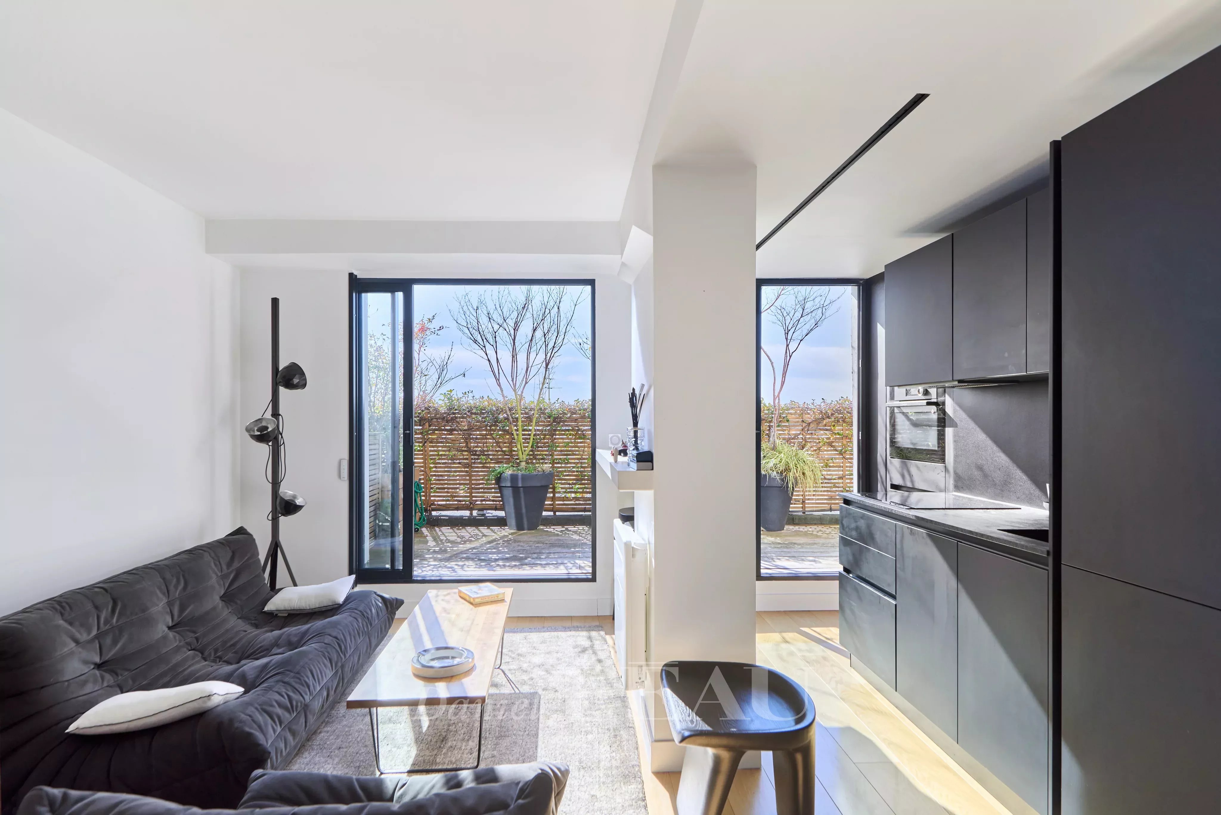 Sale Apartment Paris 16th