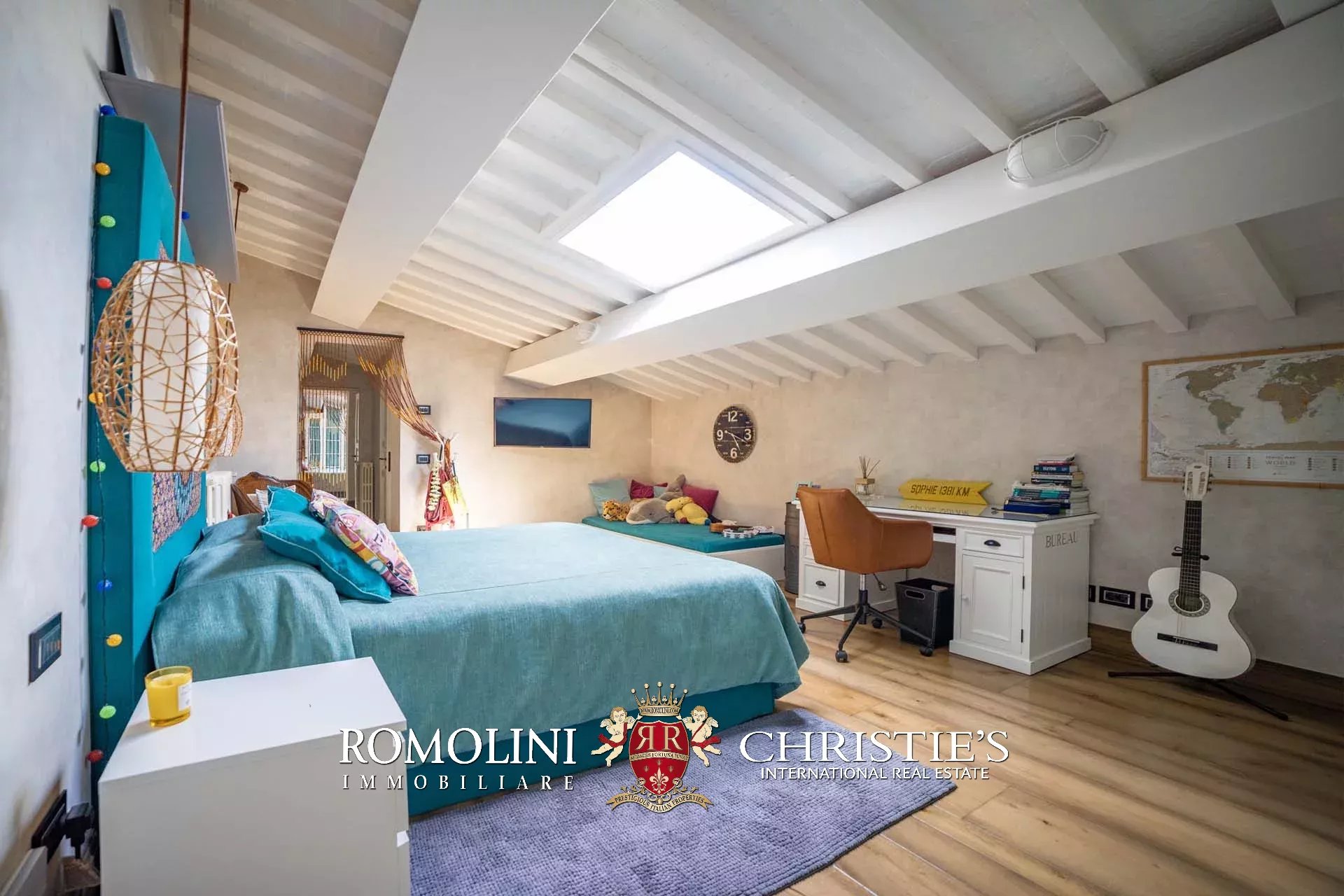 5 Bedroom Villa/Townhouse's Image 39