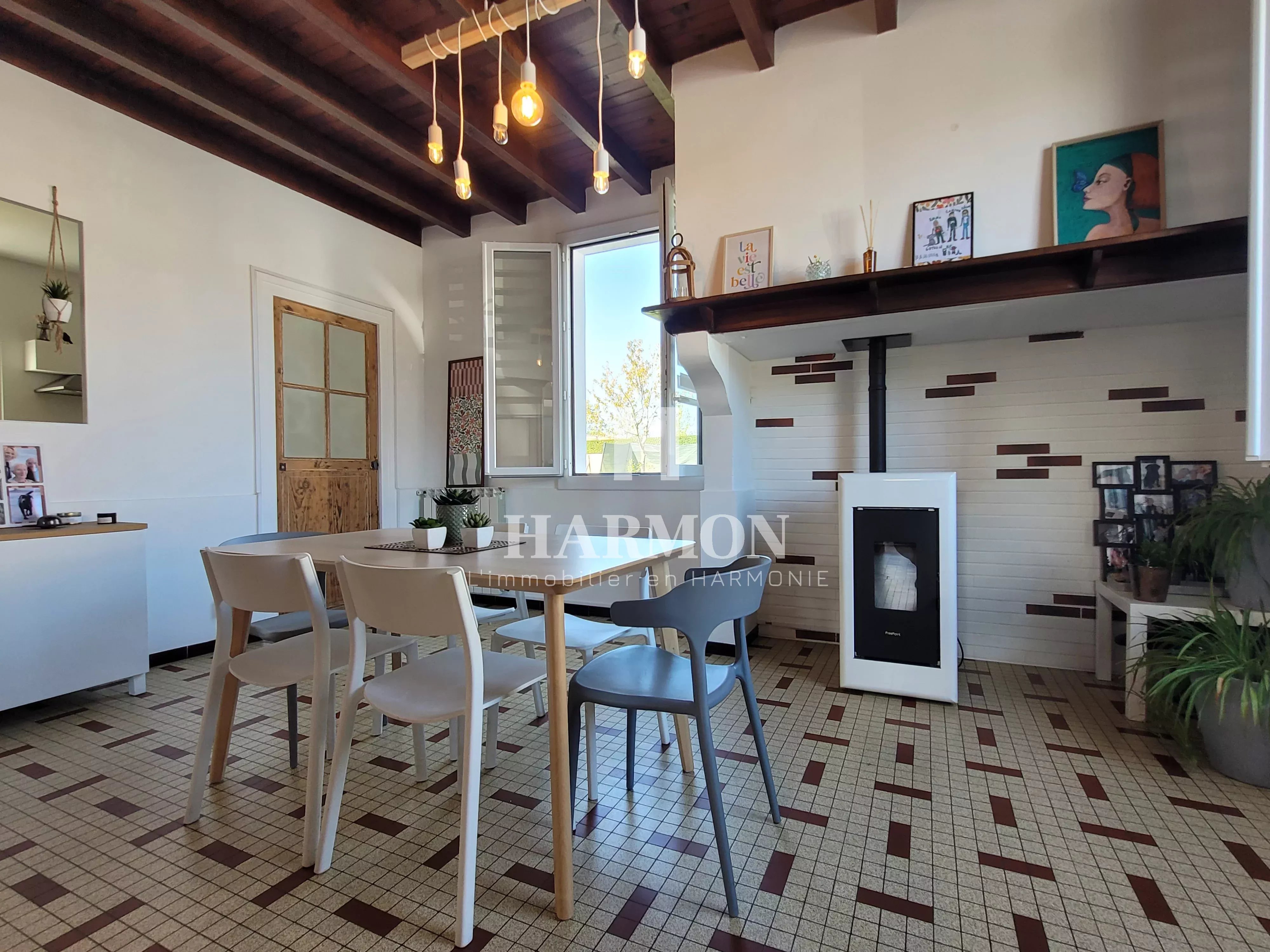 Harmon for sale: CHARMING RENOVATED CHARACTER HOUSE – 4 BEDROOMS – BETWEEN PAU AND ORTHEZ