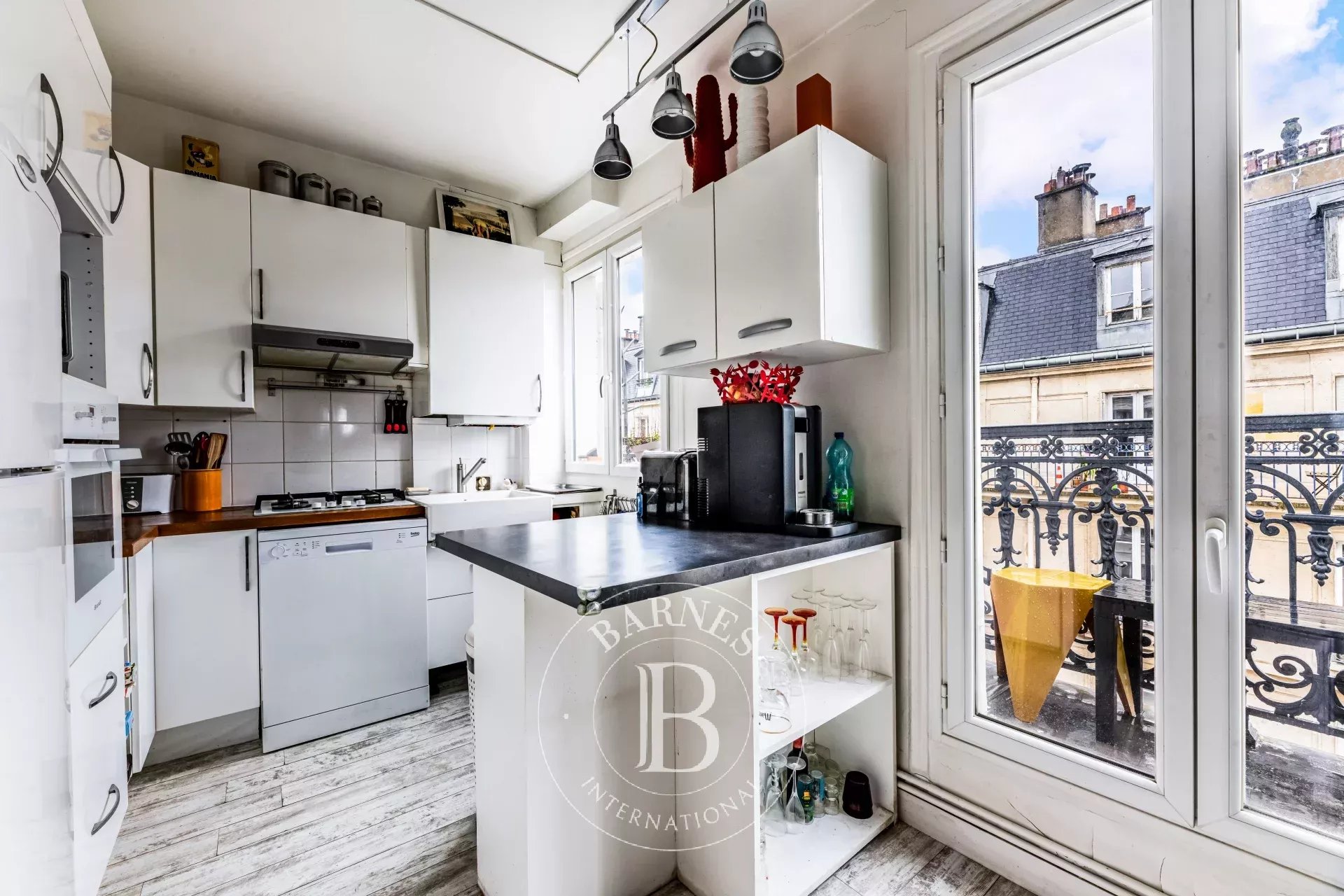 Daire Paris 18ème - picture 8