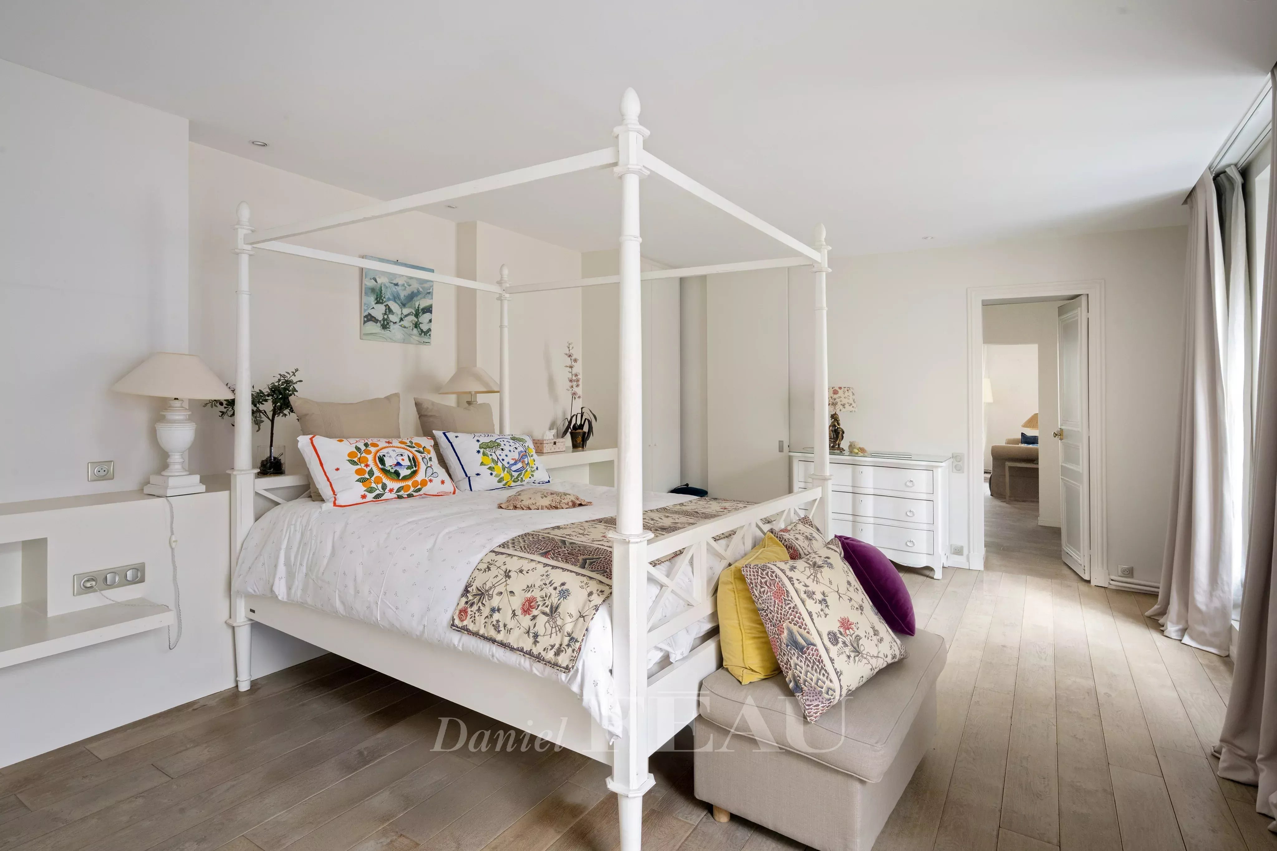 Sale Apartment Paris 6th