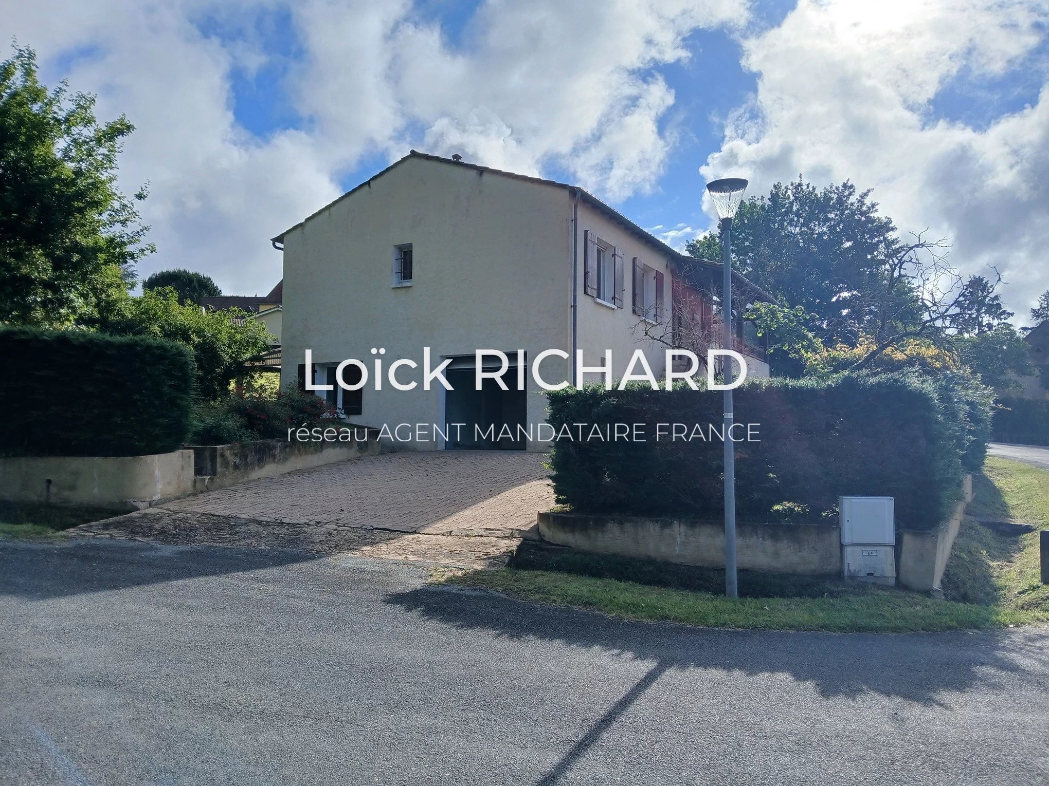 Agence immobilière de 