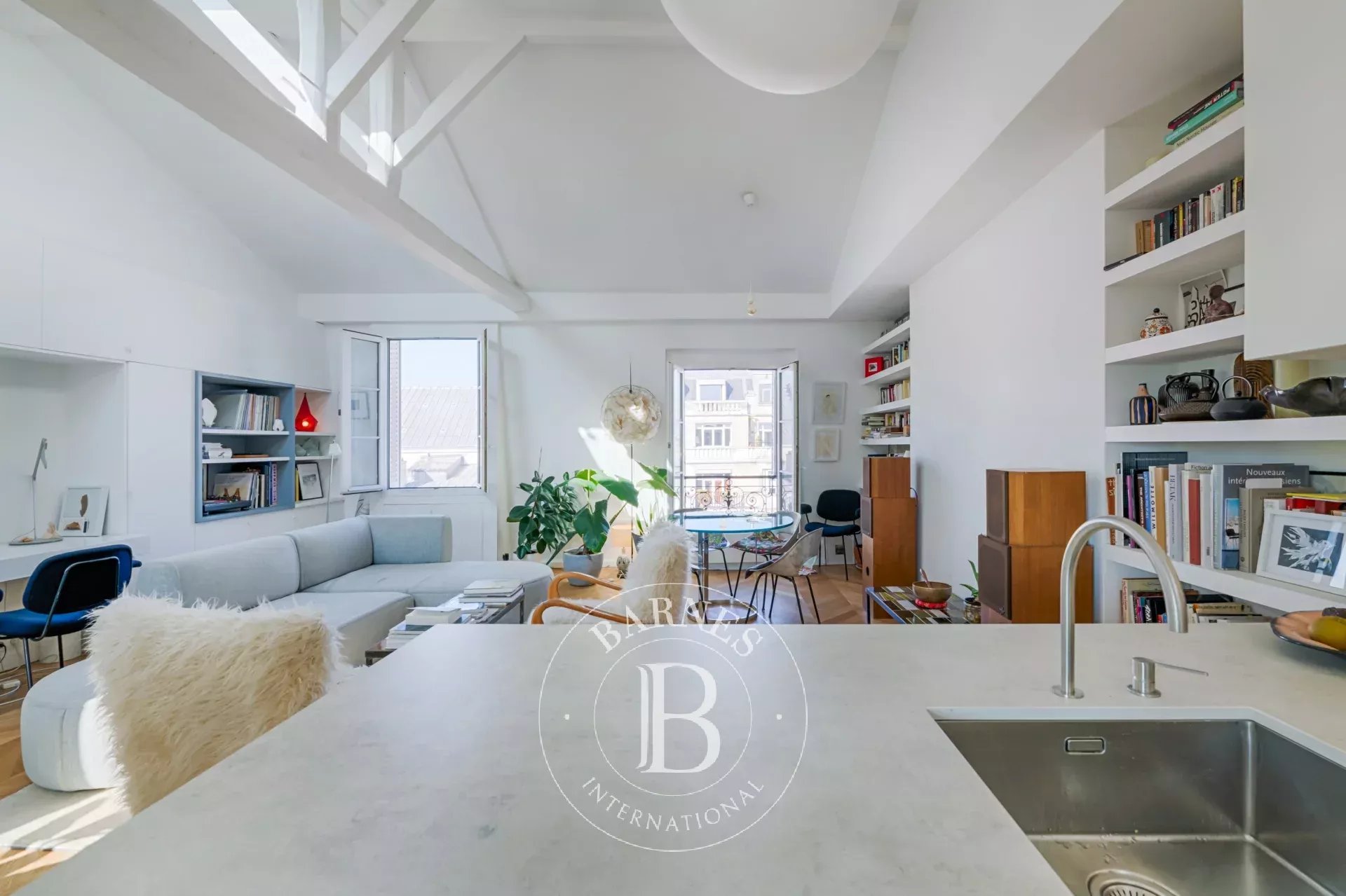 Daire Paris 3ème - picture 9