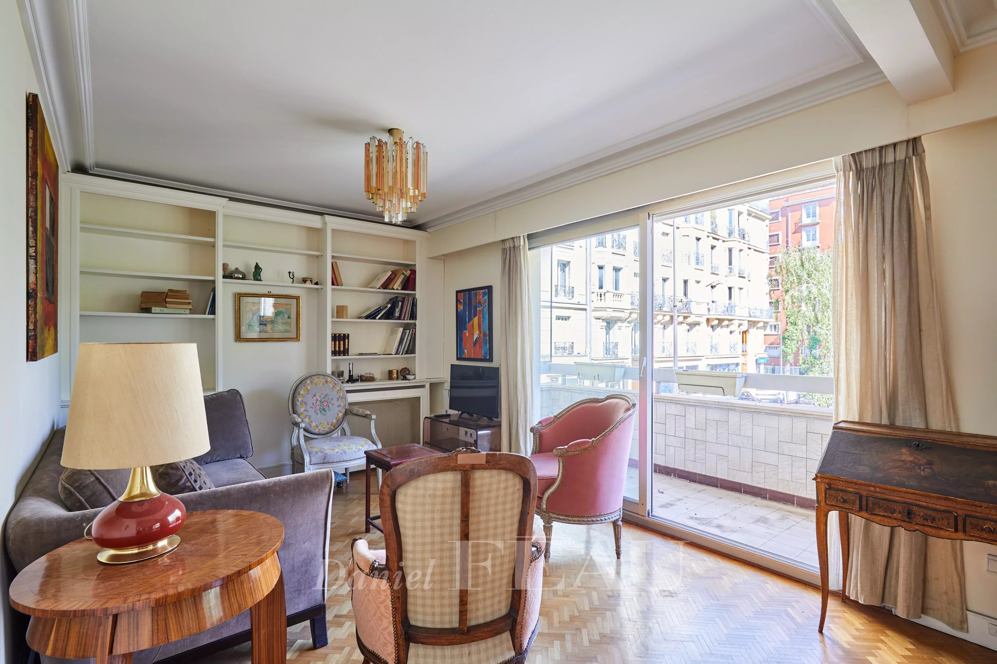 Sale Apartment Paris 17th