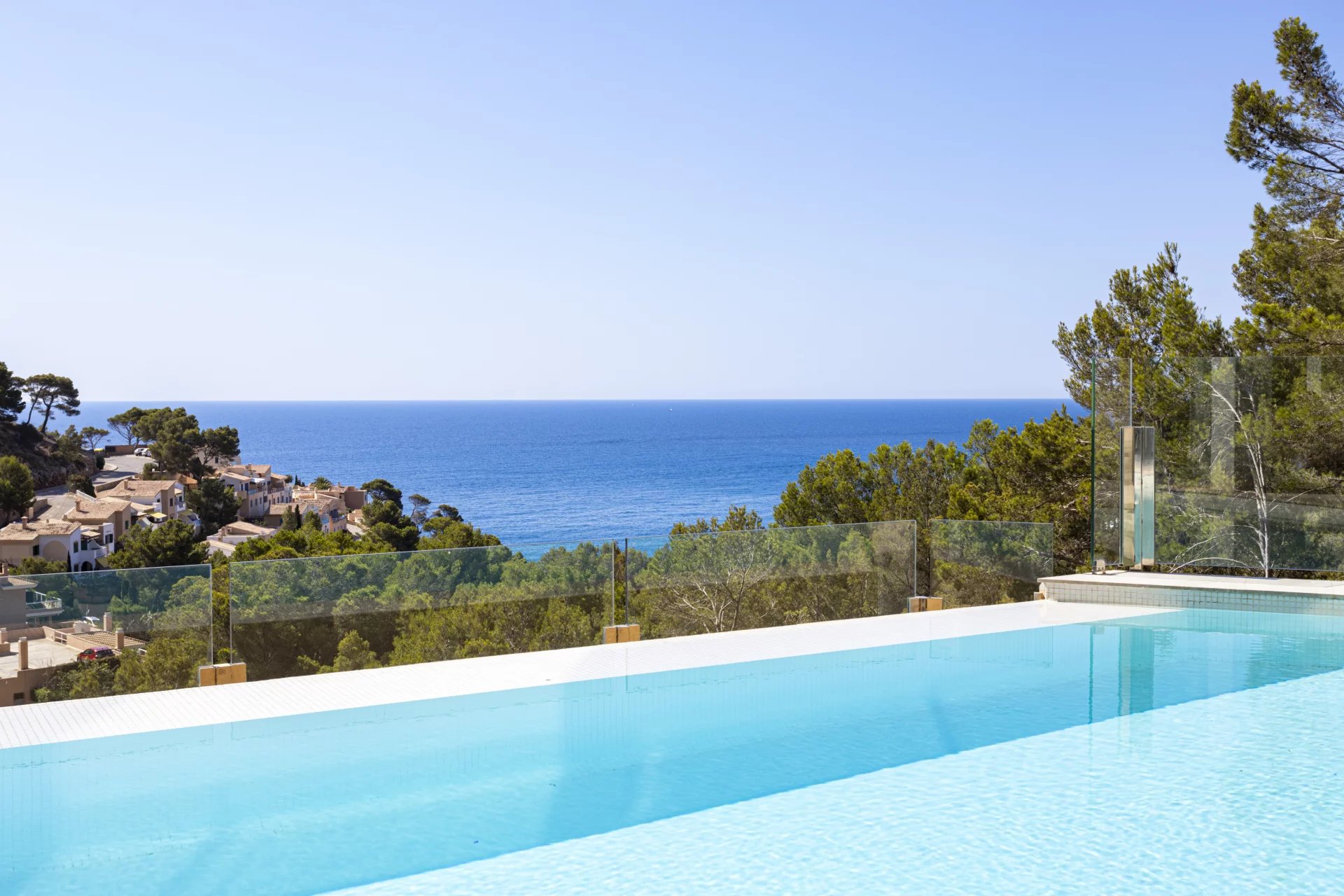 New Built Modern Villa with Breathtaking Sea Views.