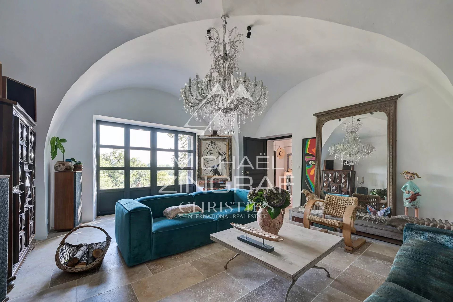 7 Bedroom Villa/Townhouse's Image 4