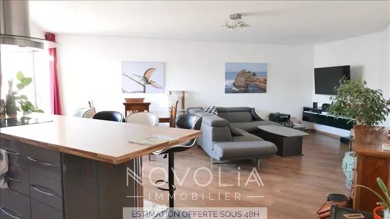 Location Appartement Surface de 70.72 m/ Total carrez : 69.31 m, 3 pices, Lyon 8me (69008)