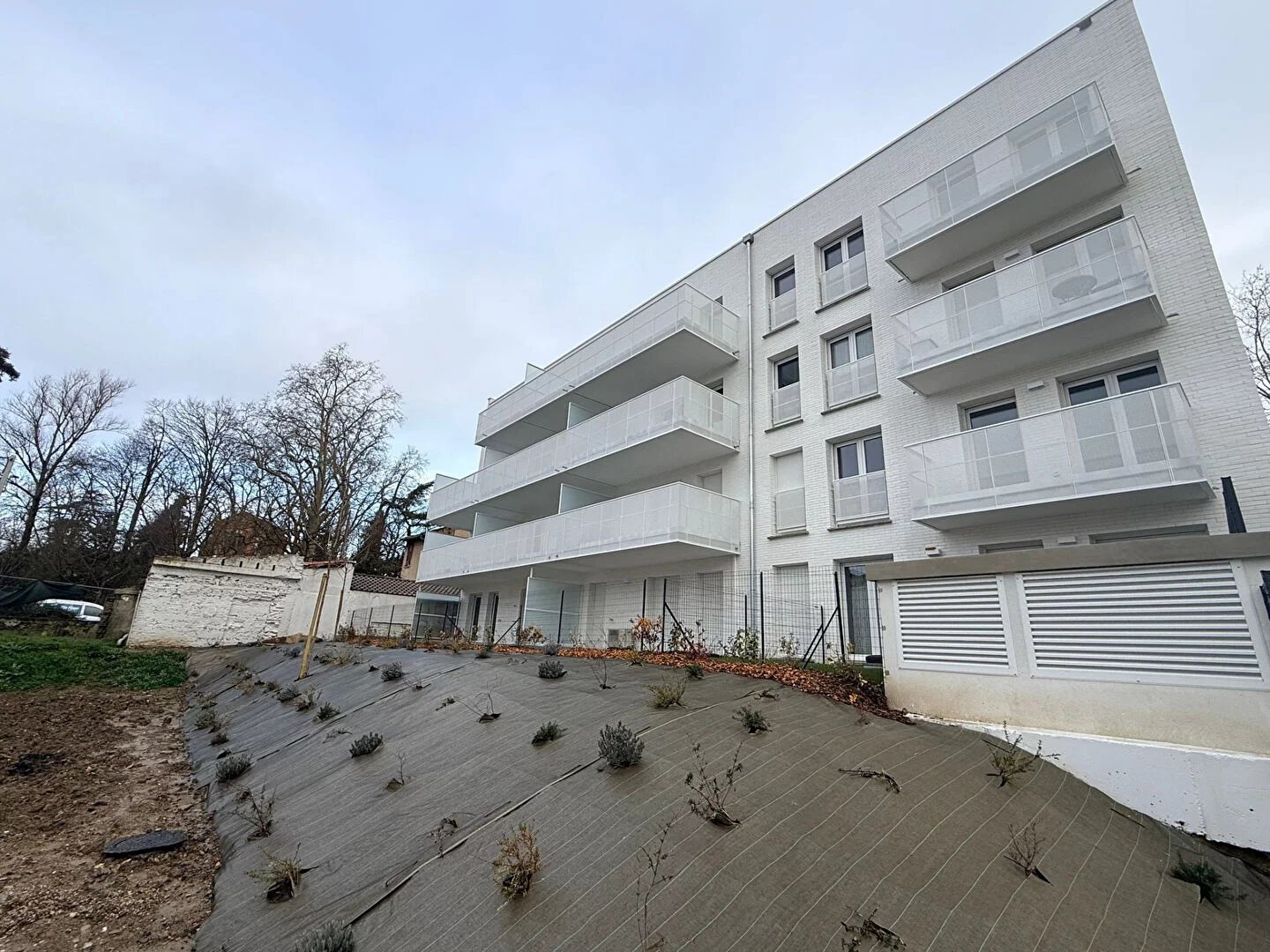 Appartement T4 TOULOUSE 97m²  place de l'ORMEAU  avec jardin