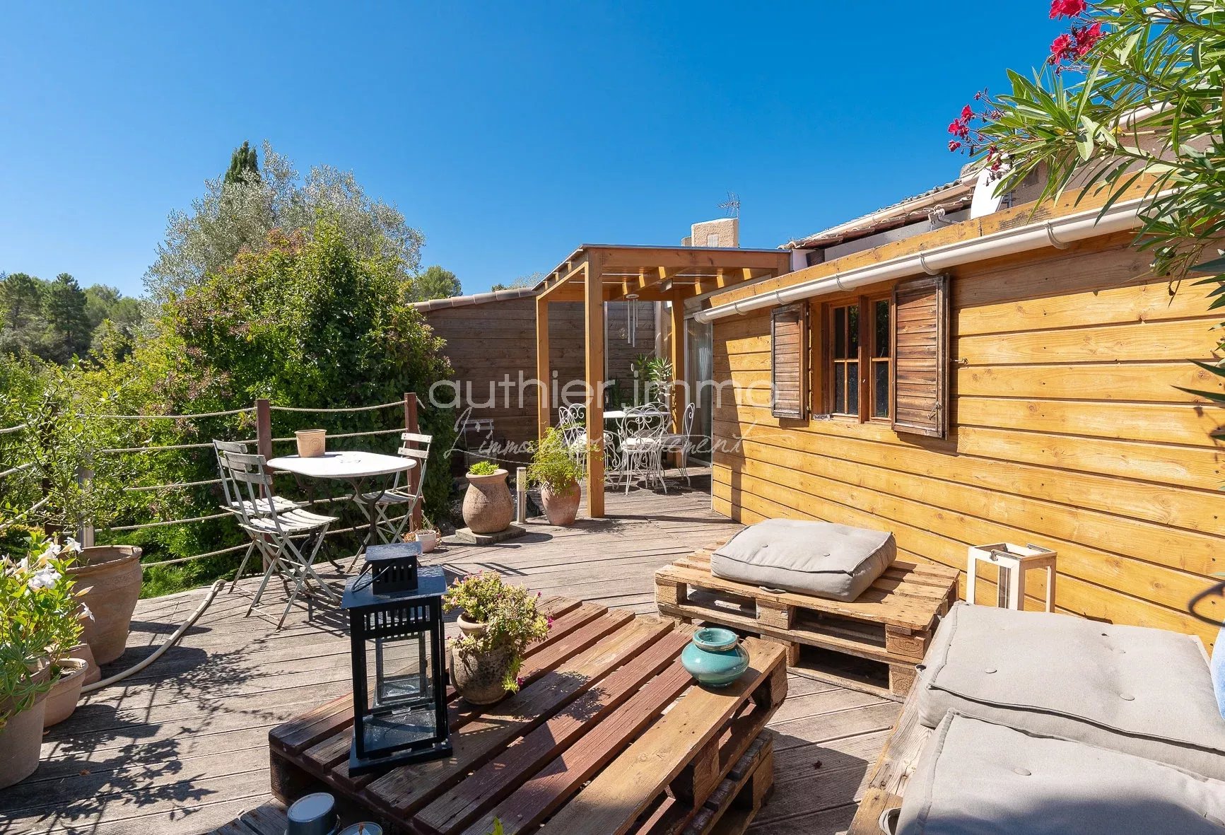 Agence immobilière de 