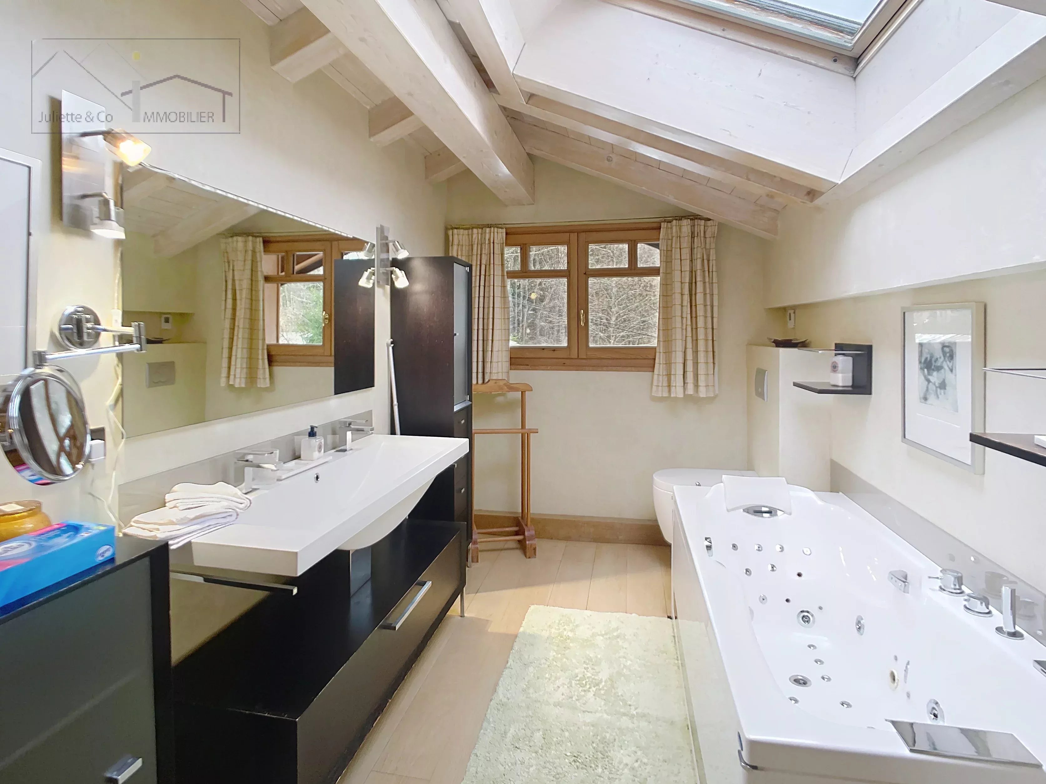 Photo of Quiet chalet with unobstructed view