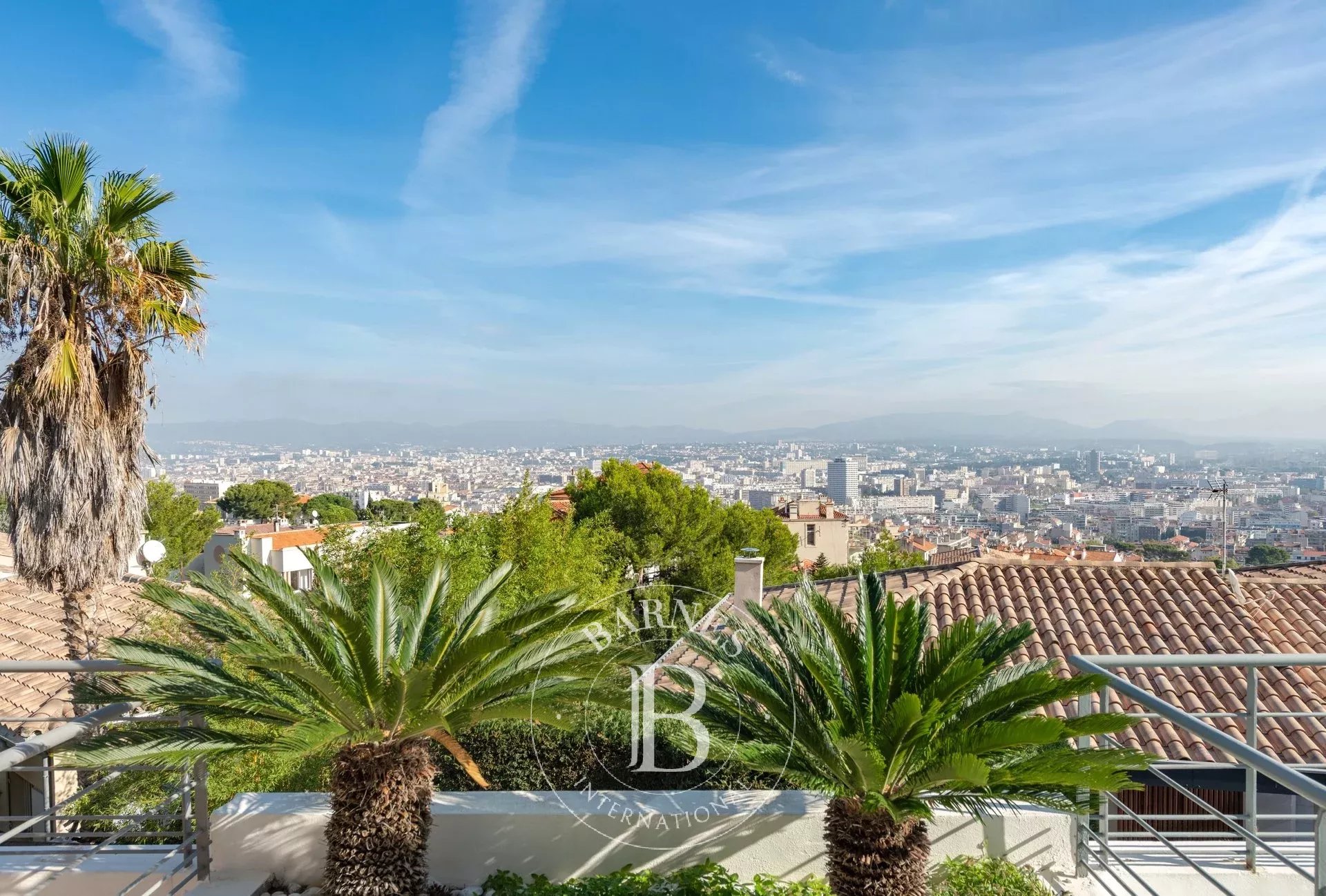 Perier - Roucas - contemporary house - 4 bedrooms - breathtaking view - picture 11