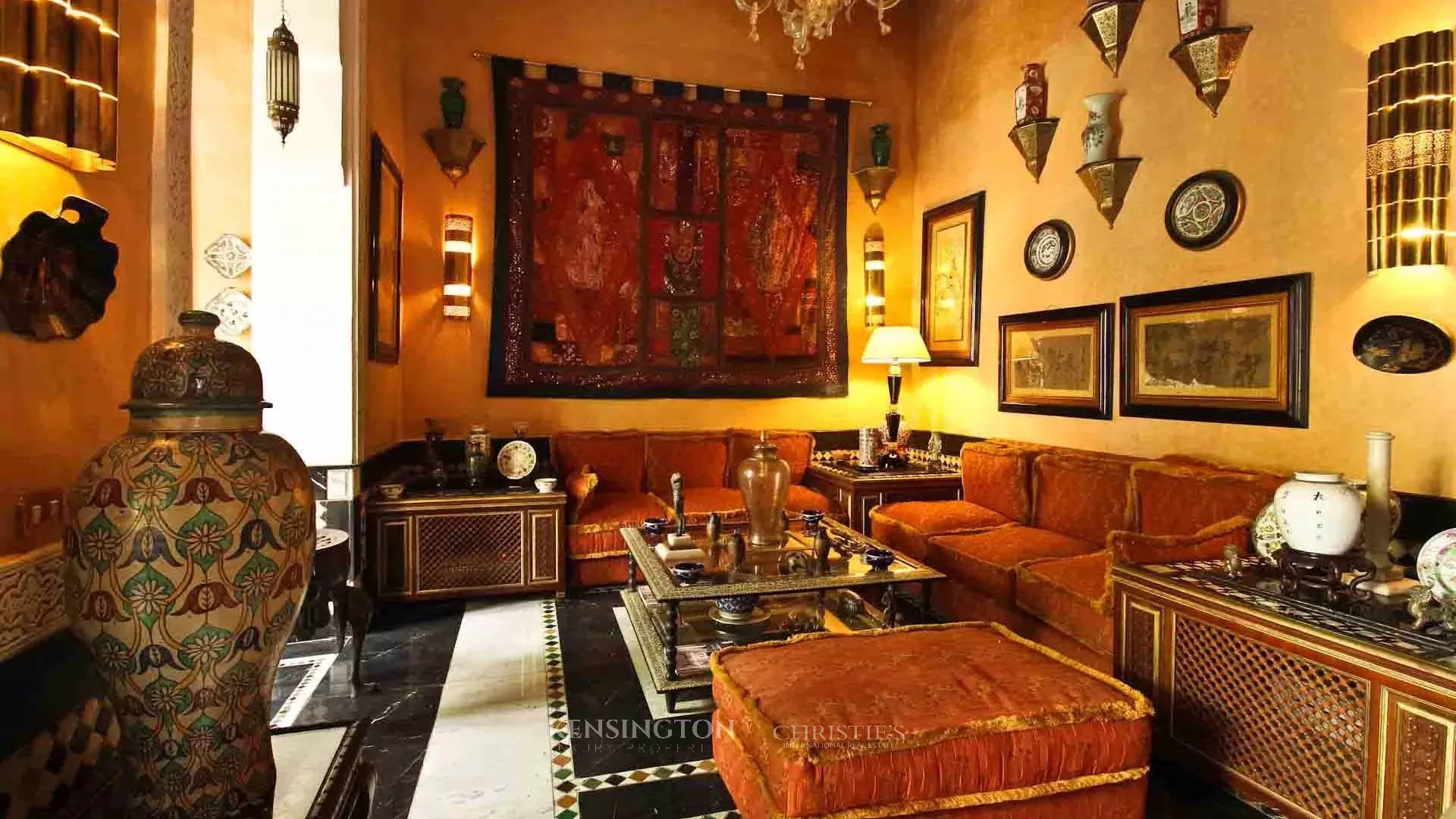 6 Bedroom Villa/Townhouse's Image 9