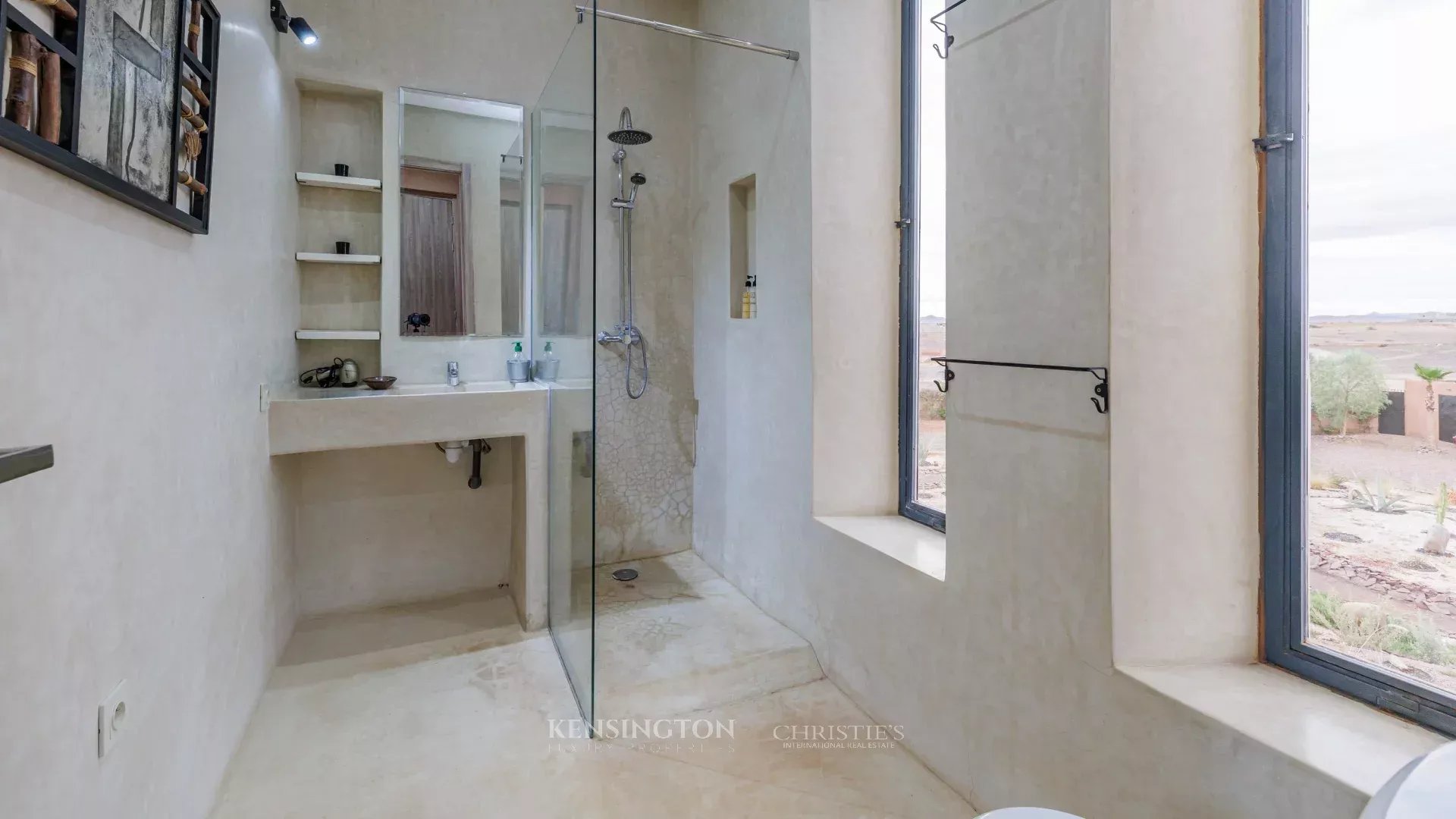 5 Bedroom Villa/Townhouse's Image 18