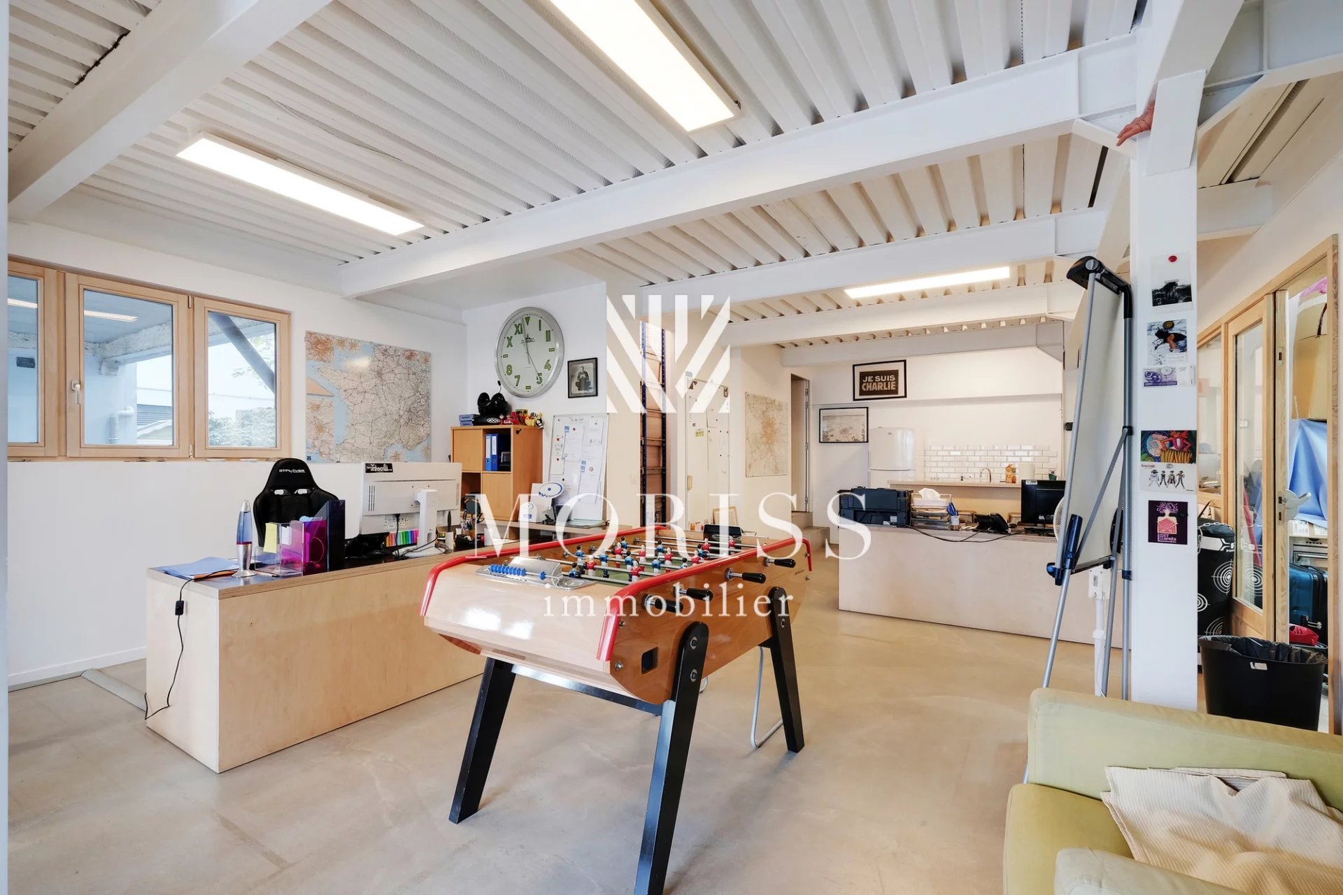 Local commercial Bureaux - Image 1