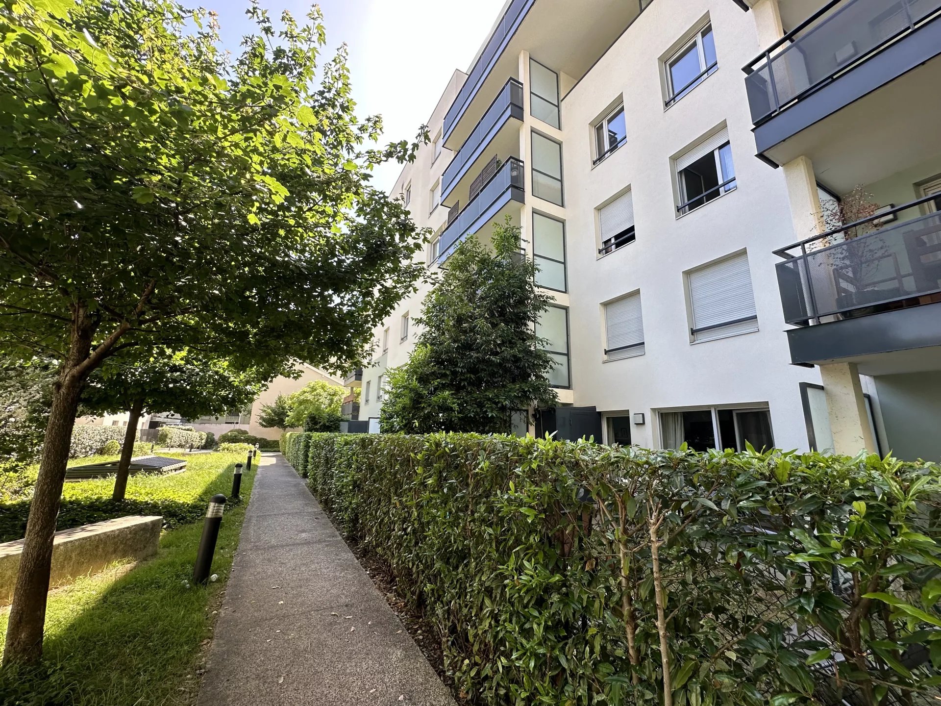 87067507 Vente Lyon 9ème