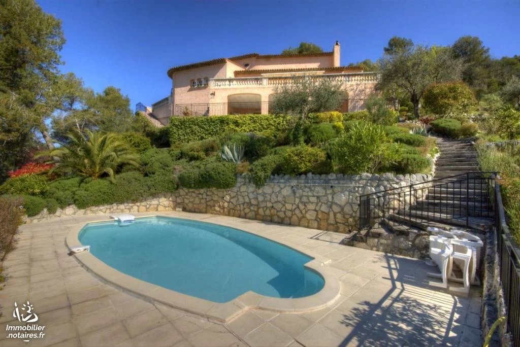 MAGNIFIQUE VILLA NICE EST