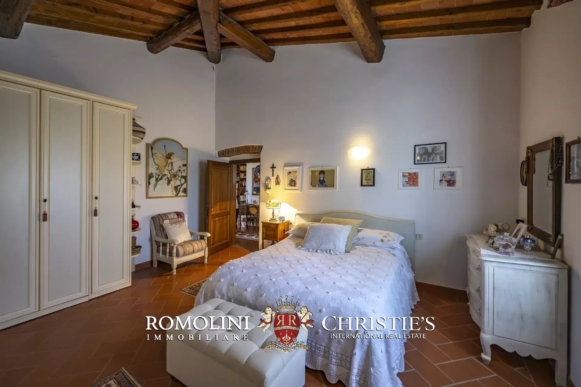 4 Bedroom Villa/Townhouse's Image 37