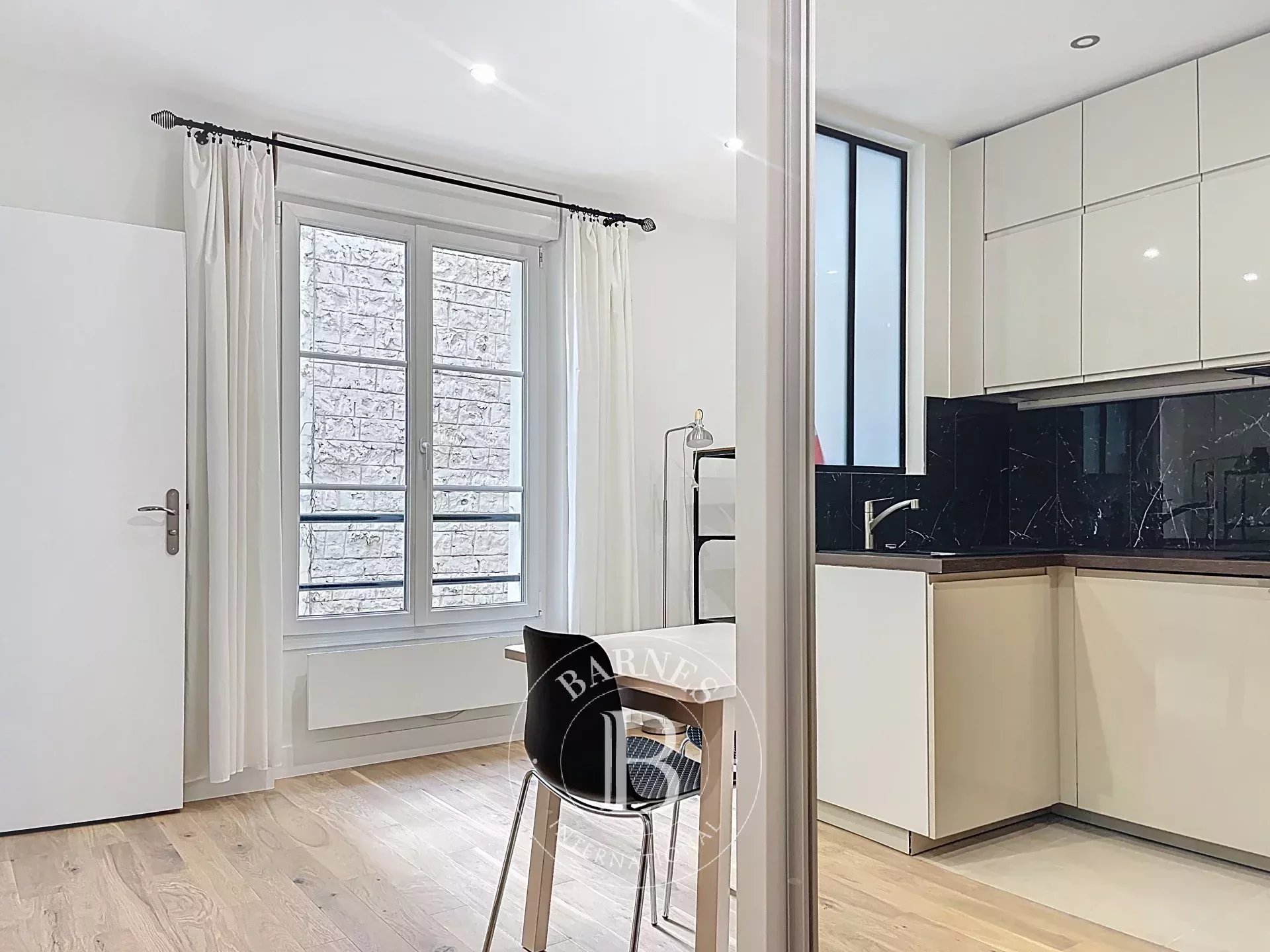 Daire Paris 18ème - picture 9