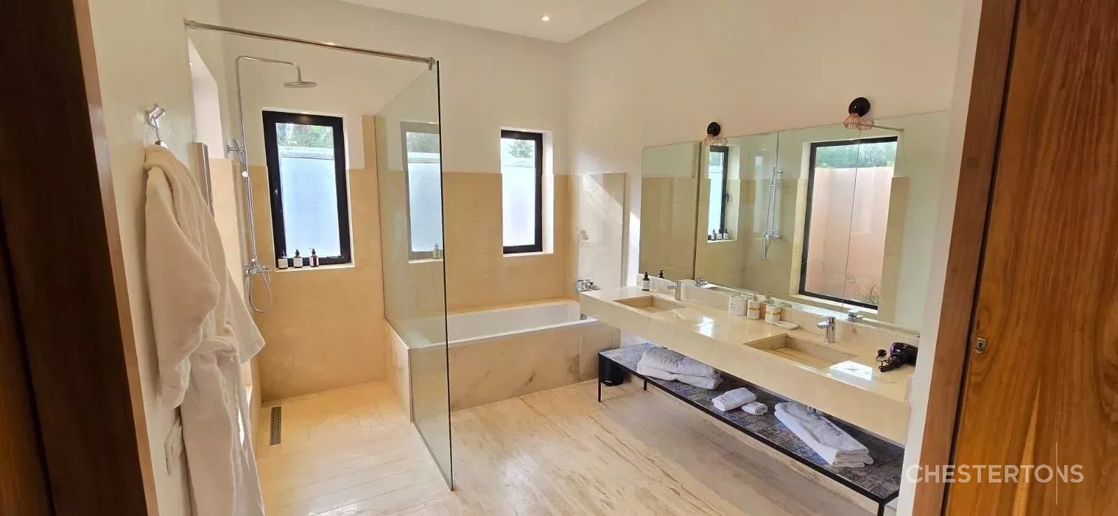 Image of Villa - 5 Bedrooms for Sale in Marrakech-Ménara-Marrakech-Morocco, Image 29