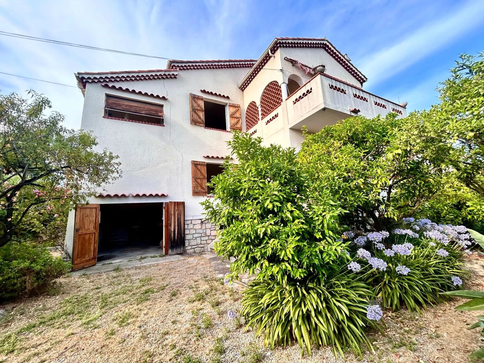 Agence immobilière de 