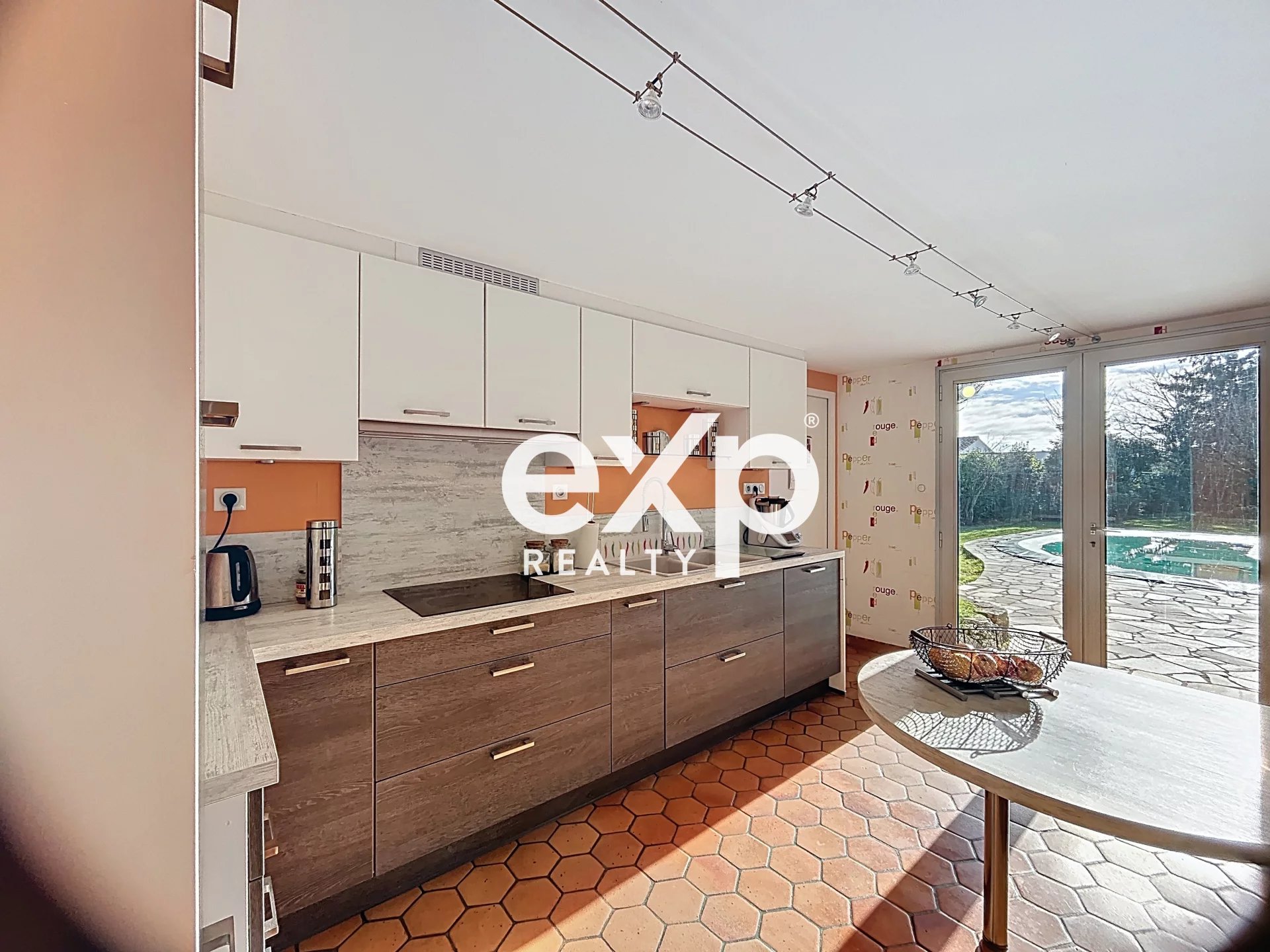 Familiale  d'env.159m2 / 4 chambres /garage et jardin