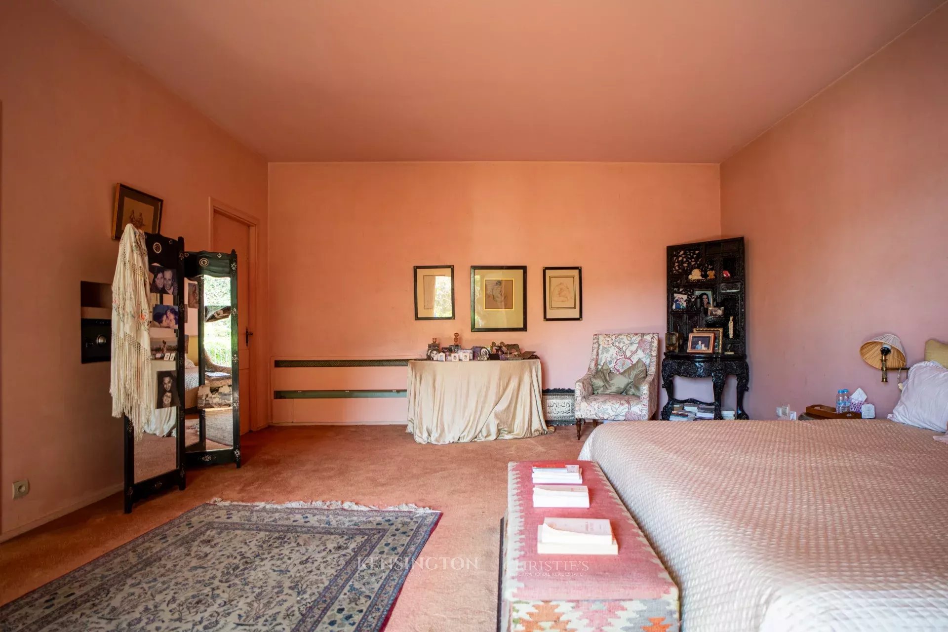 6 Bedroom Villa/Townhouse's Image 27