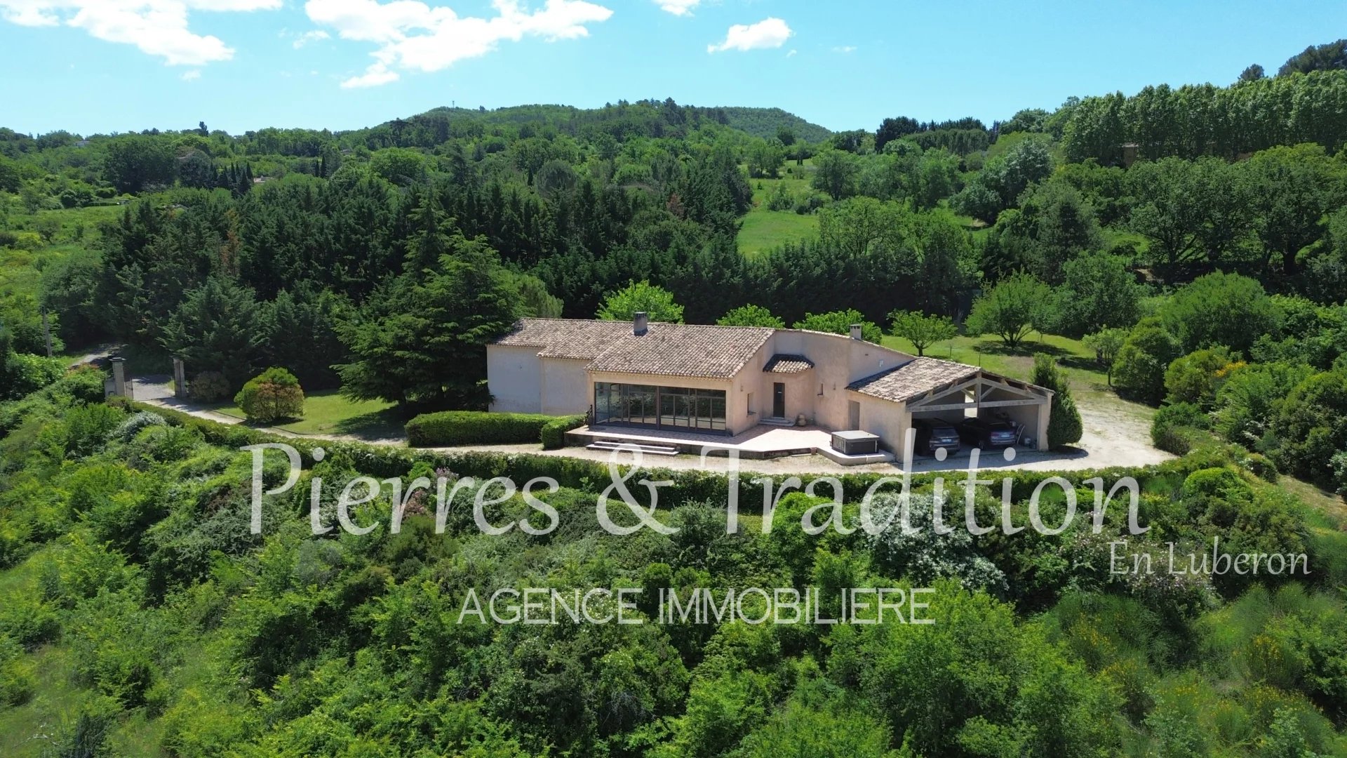 Agence immobilière de Pierres et Tradition en Luberon Apt