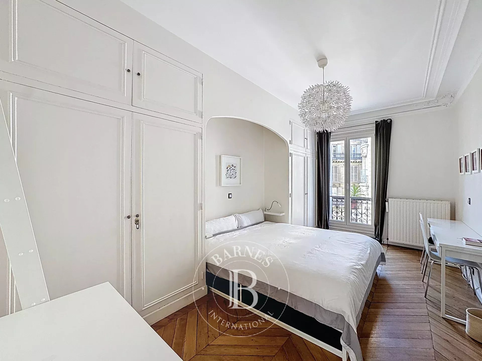 Daire Paris 8ème - picture 4