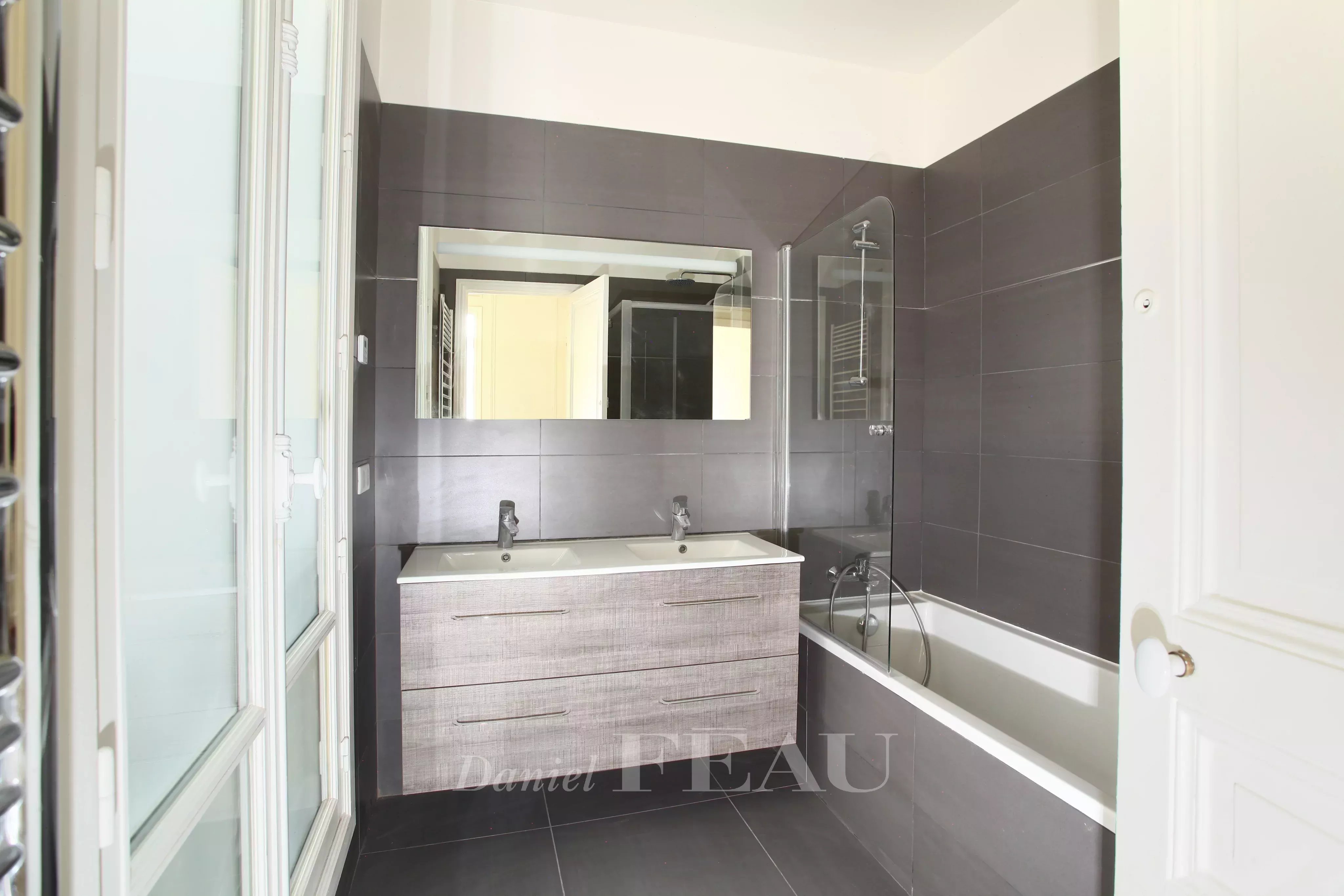 Rental Apartment Paris 16th