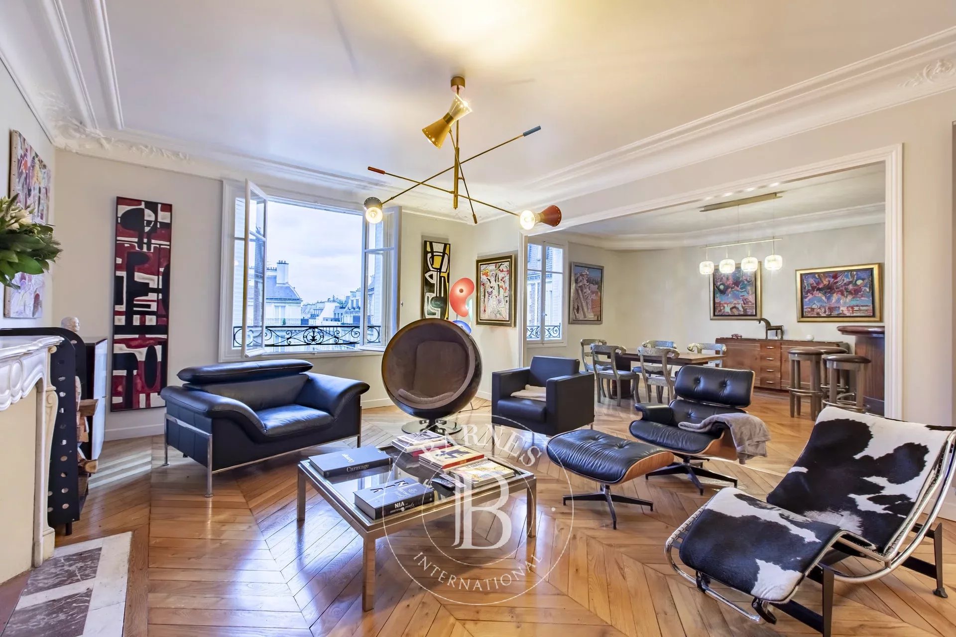 Exclusive - Paris 16 - Chaillot - 4-bedroom family apartment - Studio - Parking
