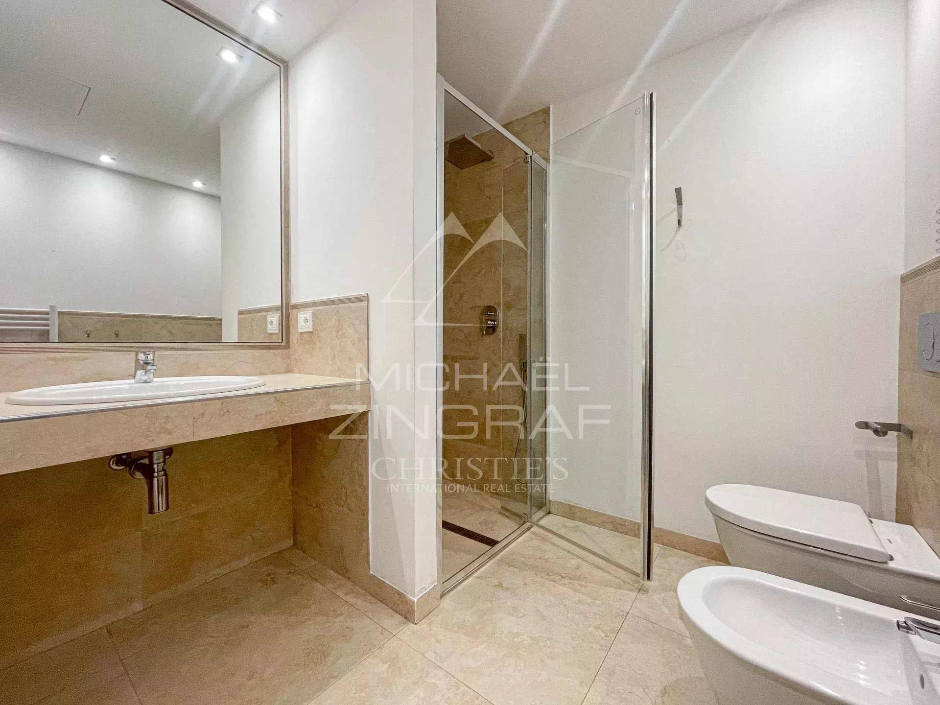 2 Bedroom Apartment/Flat's Image 9