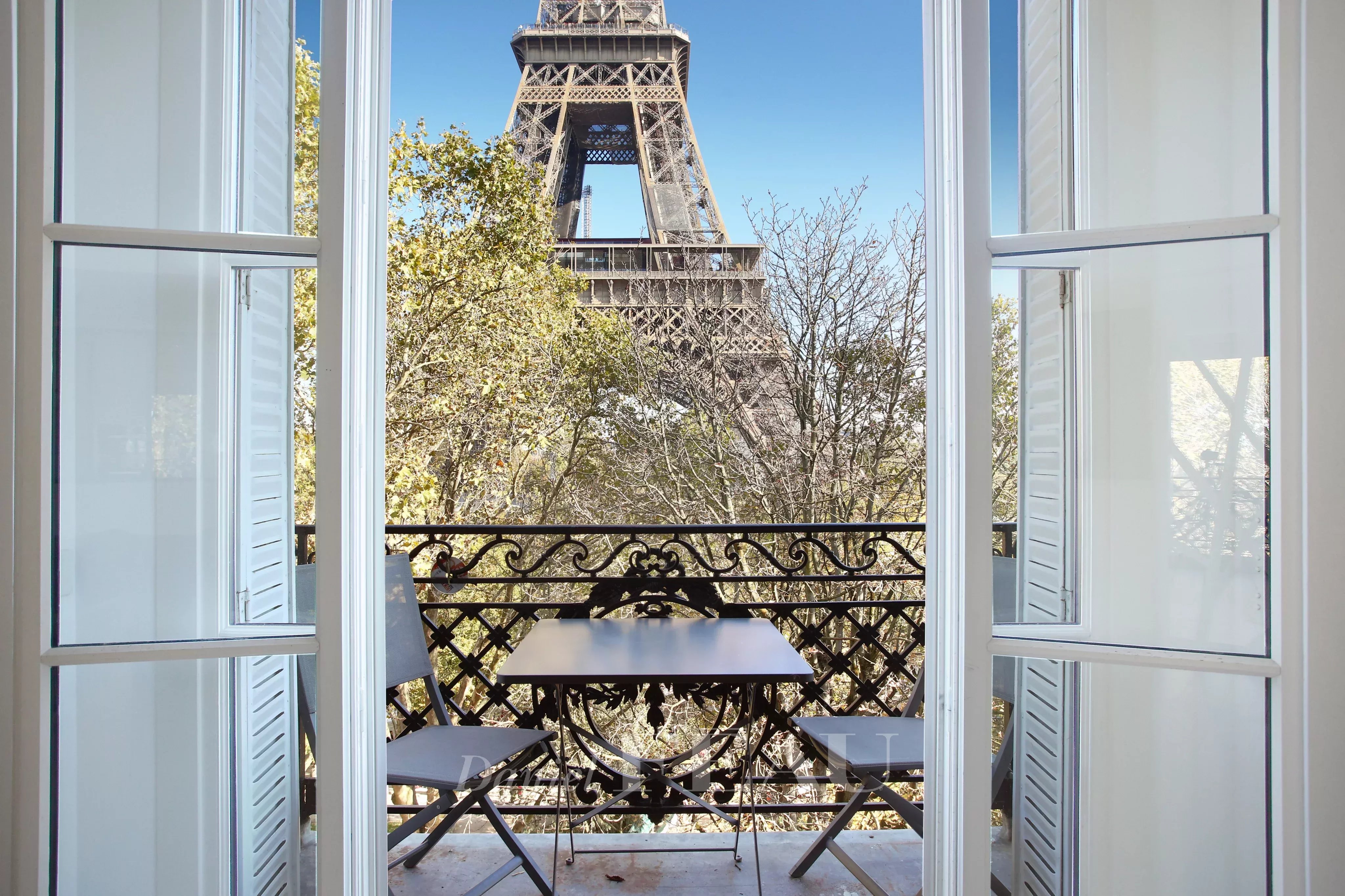 Paris 7th District – An exceptional apartment enjoying a stunning view