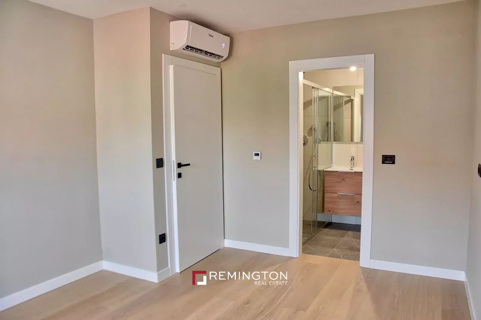 5 Bedroom Apartment/Flat's Image 11