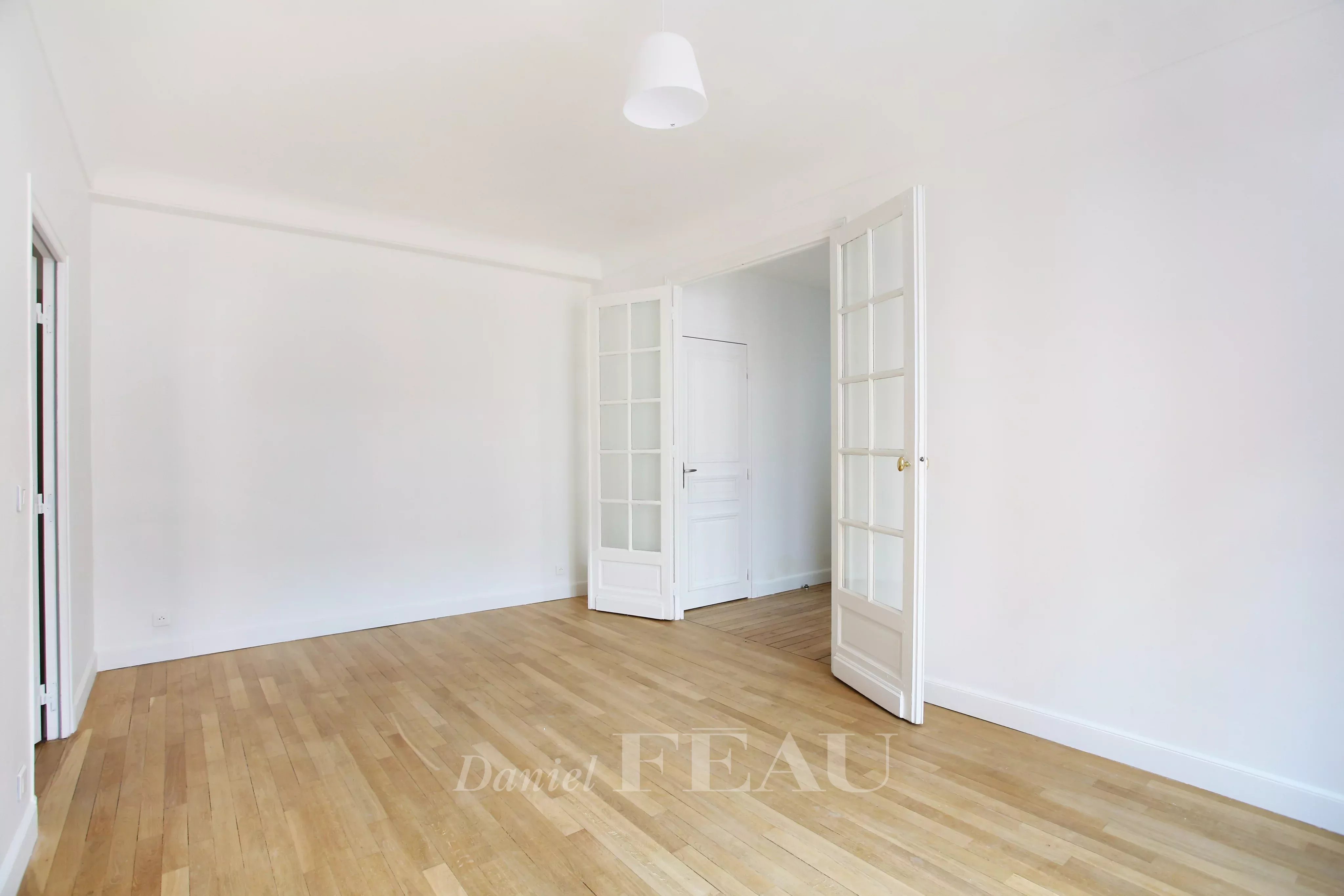 Rental Apartment Paris 16th