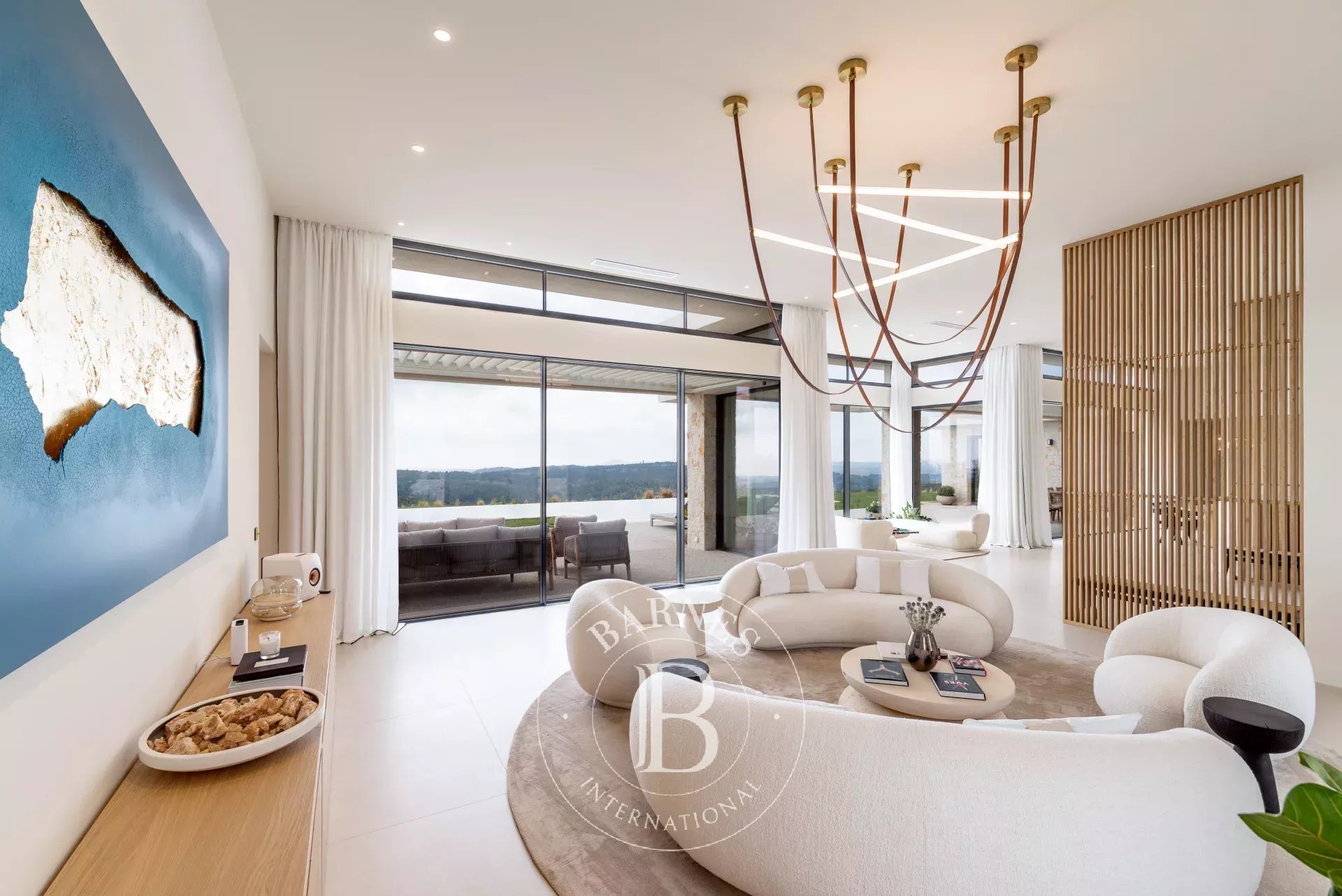 Roquefort-les-Pins - Highly sought-after residential area - New villa with breathtaking sea views - picture 10 title=