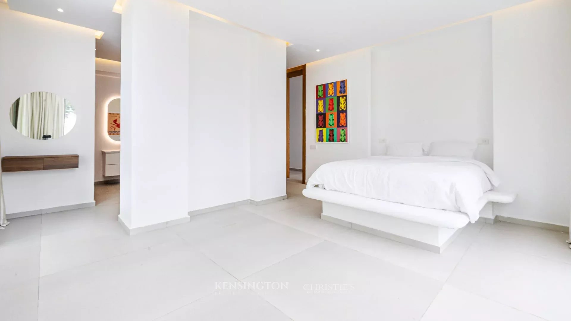9 Bedroom Villa/Townhouse's Image 32
