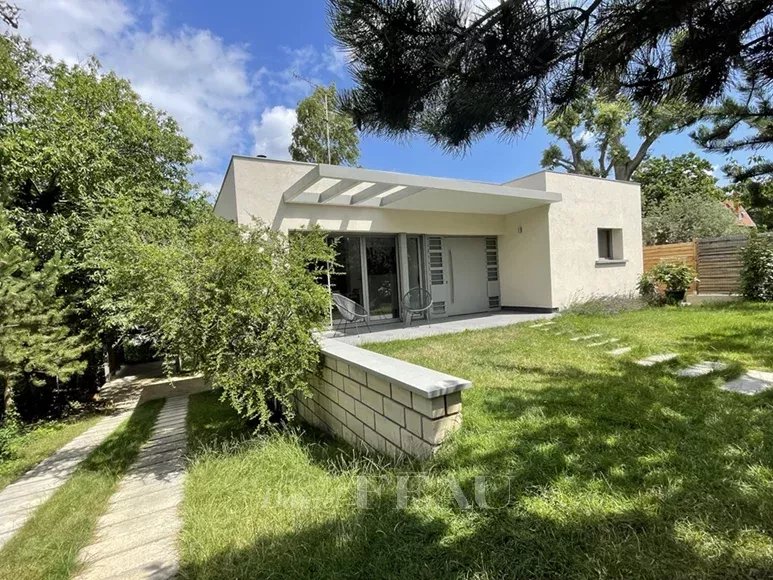 4 Bedroom Villa/Townhouse's Image 14