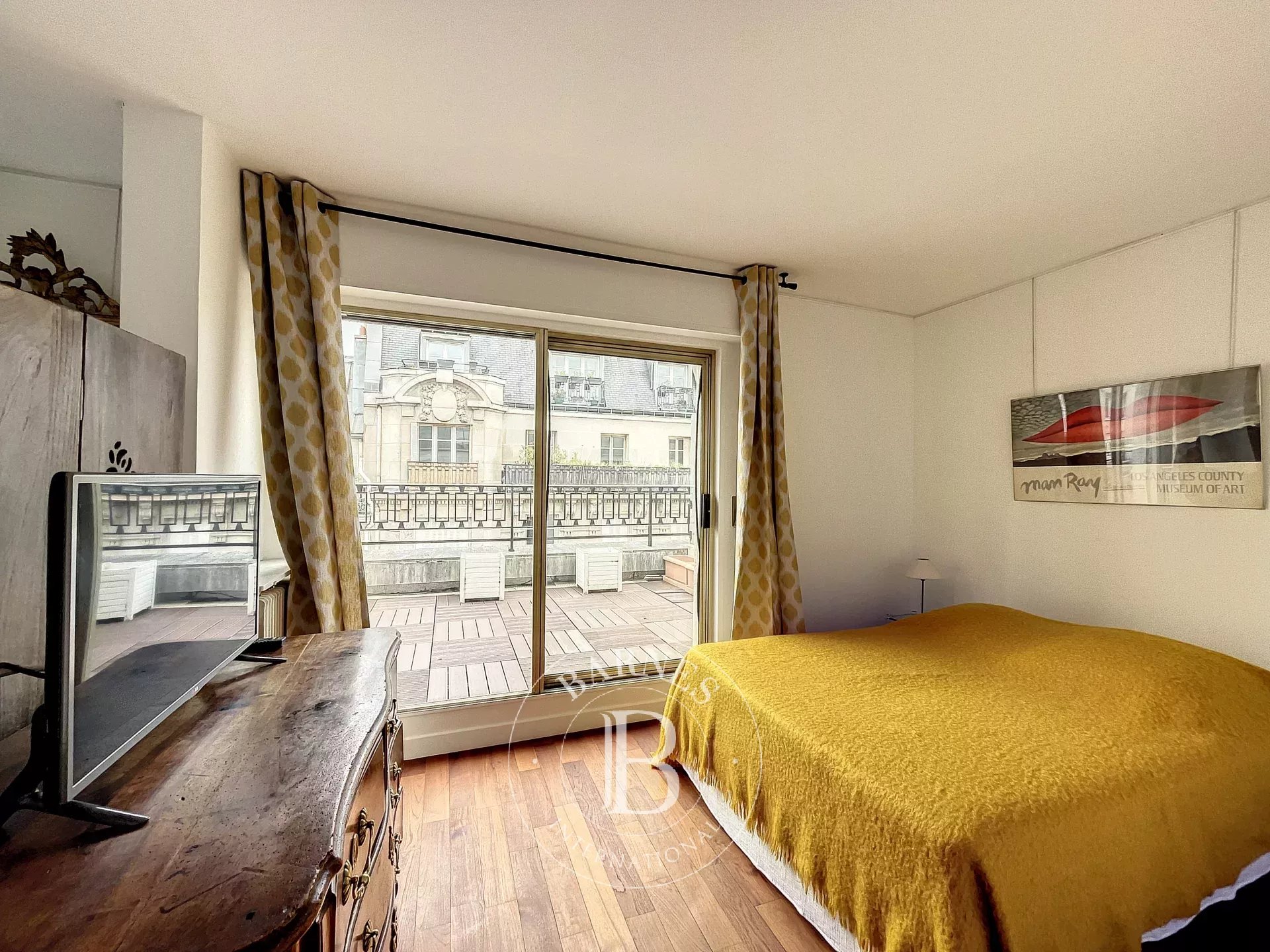 Daire Paris 8ème - picture 8