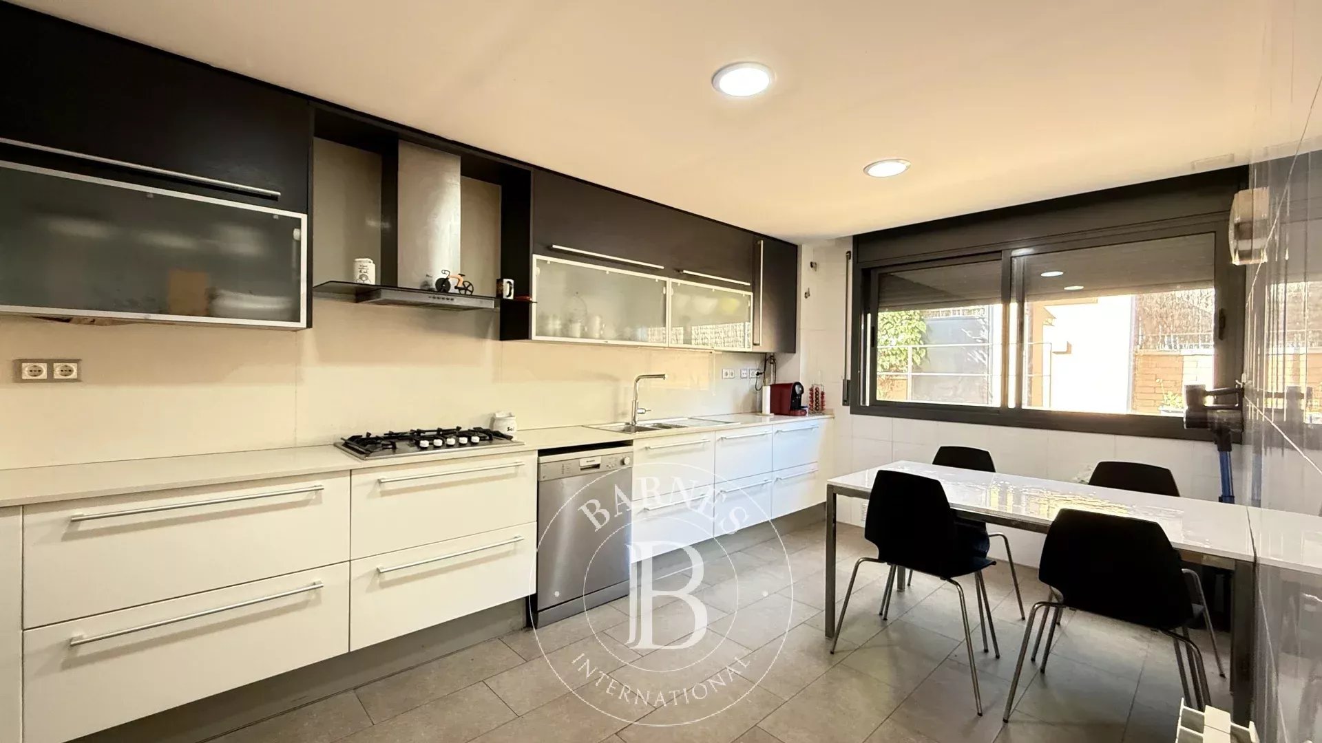 Charming semi-detached house in the heart of Sant Andreu de Llavaneres - picture 12