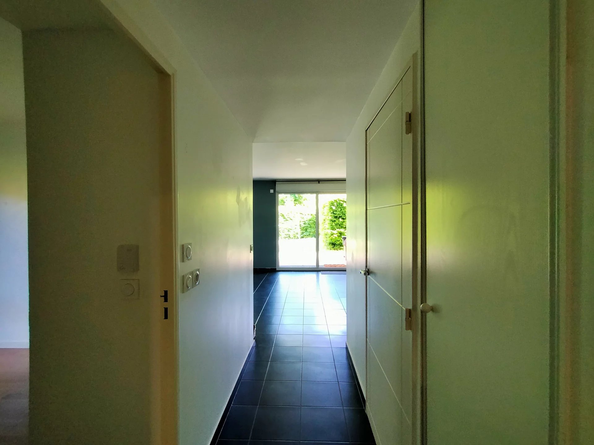 482322 Location Albigny-sur-Saône