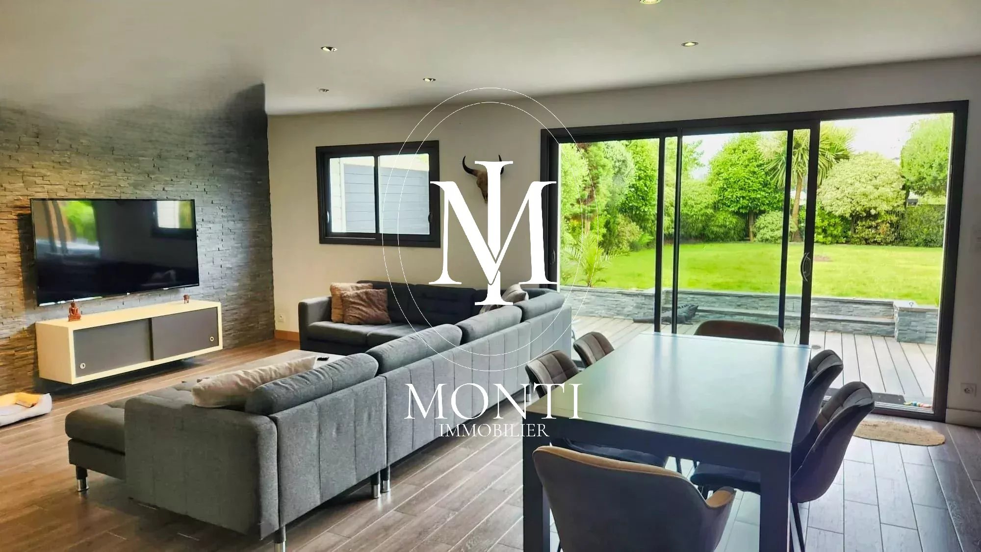 Maison contemporaine de 147 m² à Pleurtuit