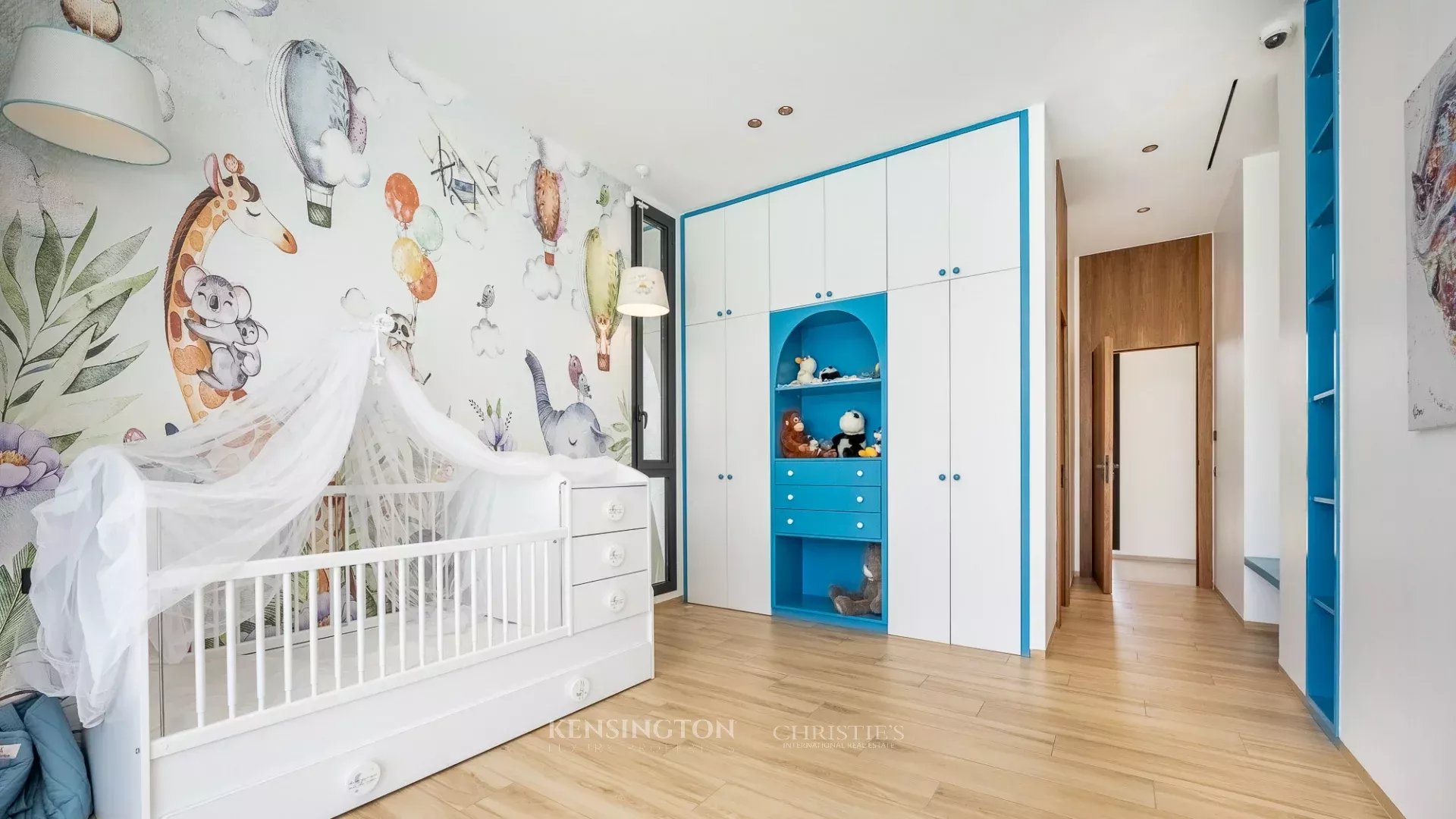 8 Bedroom Villa/Townhouse's Image 18