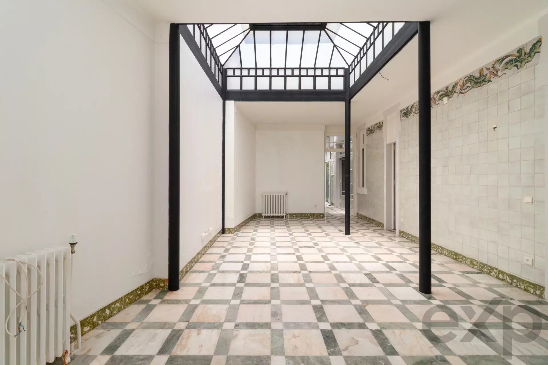A 1909 Masterpiece: The Crown of Lisbon’s Hills 86119022 image 26