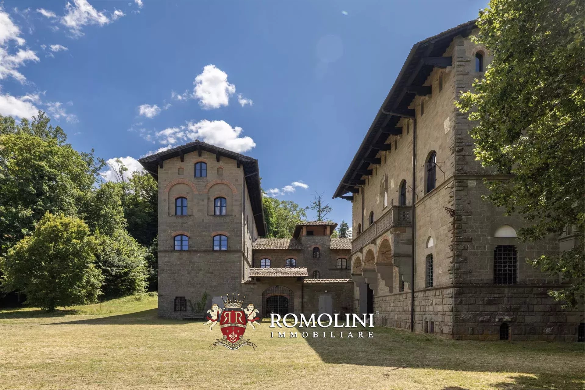 35 Bedroom Chateau's Image 5