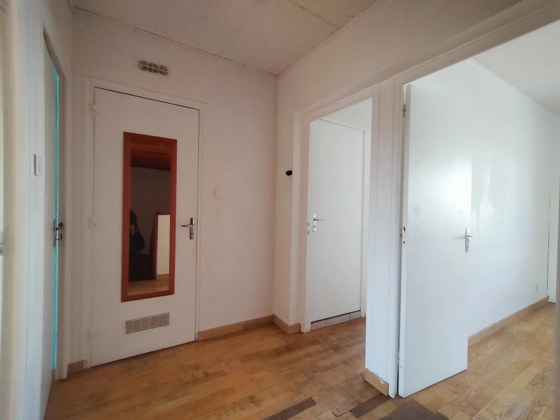 2681592 Location Meyzieu