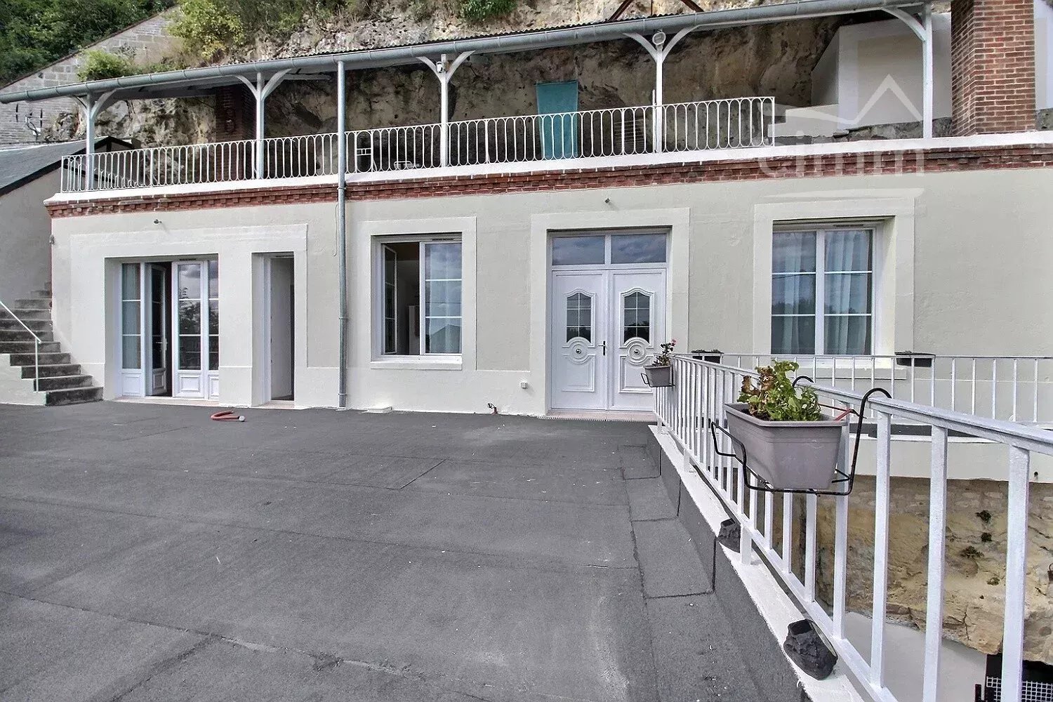 Agence immobilière de Cimm Immobilier BALLAN-MIRE