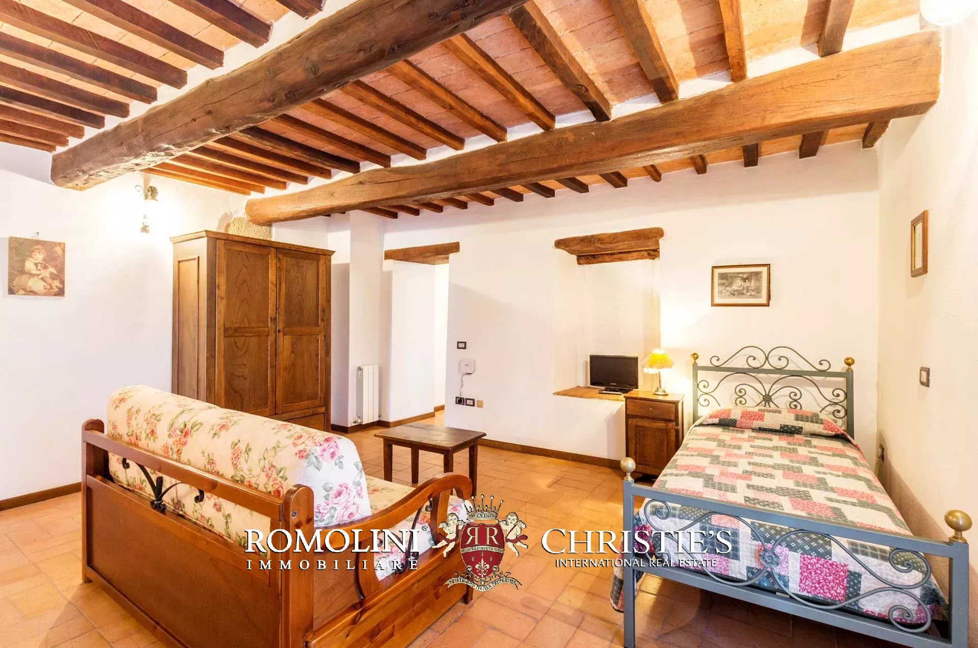 35 Bedroom Villa/Townhouse's Image 23