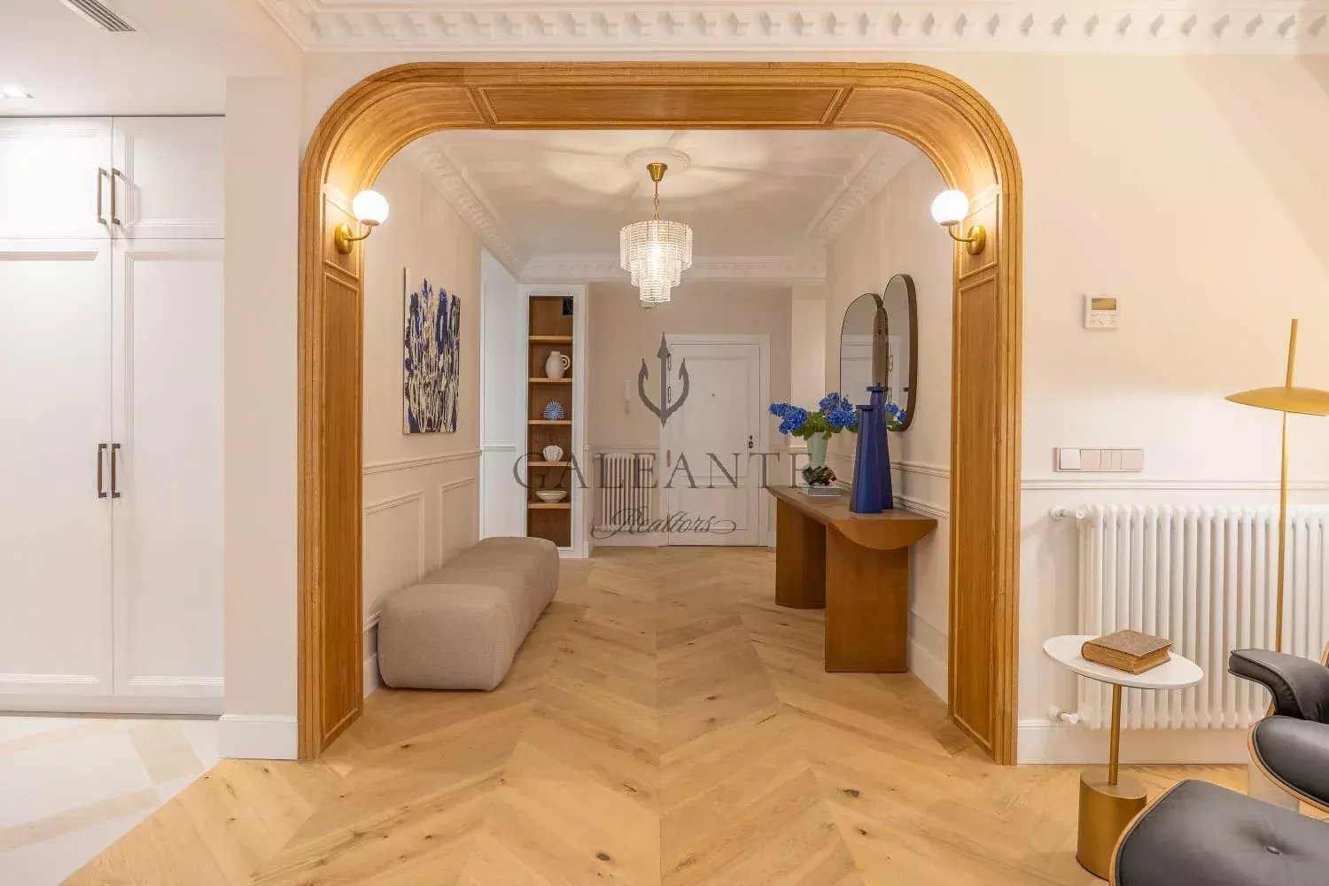 Light-filled Residence with Terrasse in Ayala - Image 15