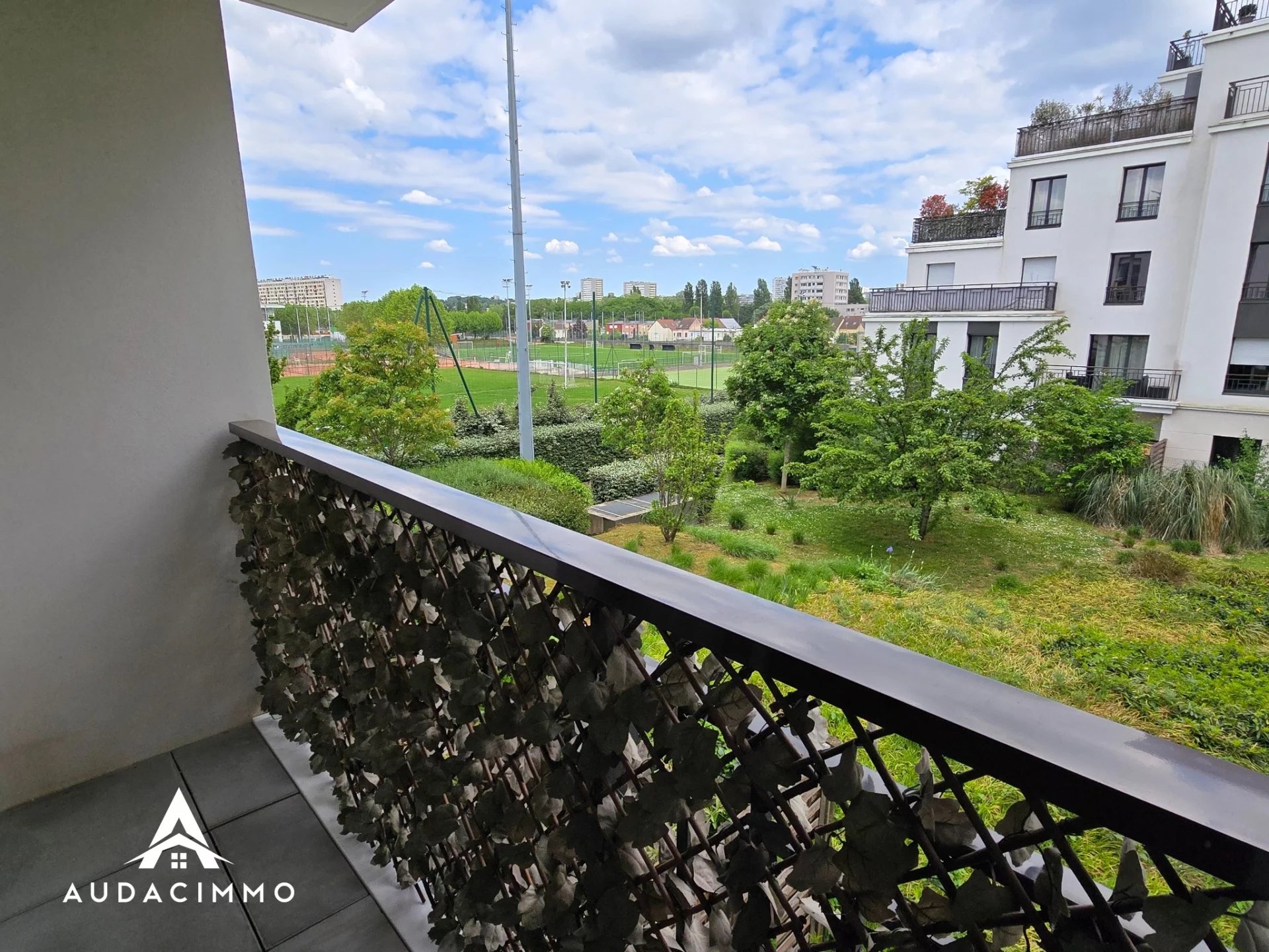Bel Appartement T3 - Balcon - Parking - Résidence 2015 - RER B